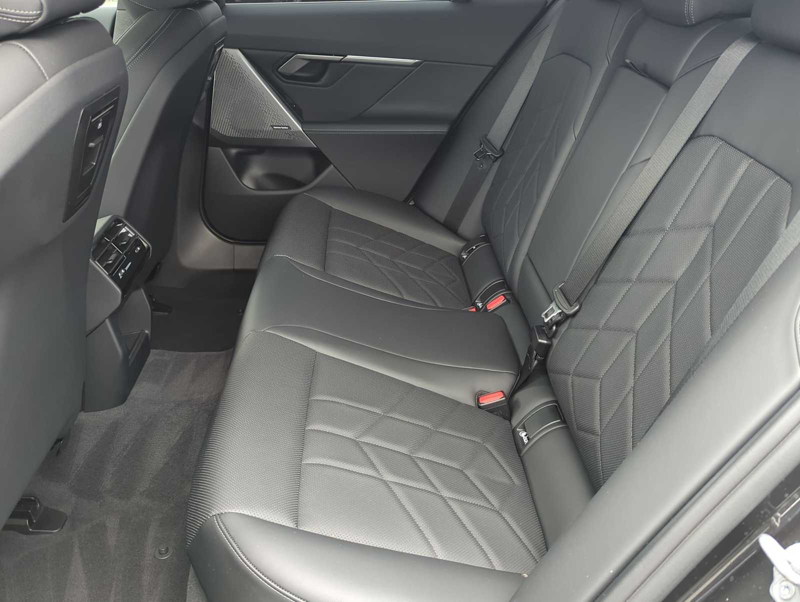 Thumbnail: 2024 BMW i5 - 20