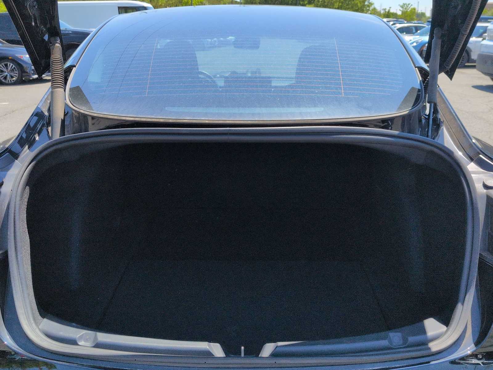 Thumbnail: 2022 Tesla Model 3 - 33