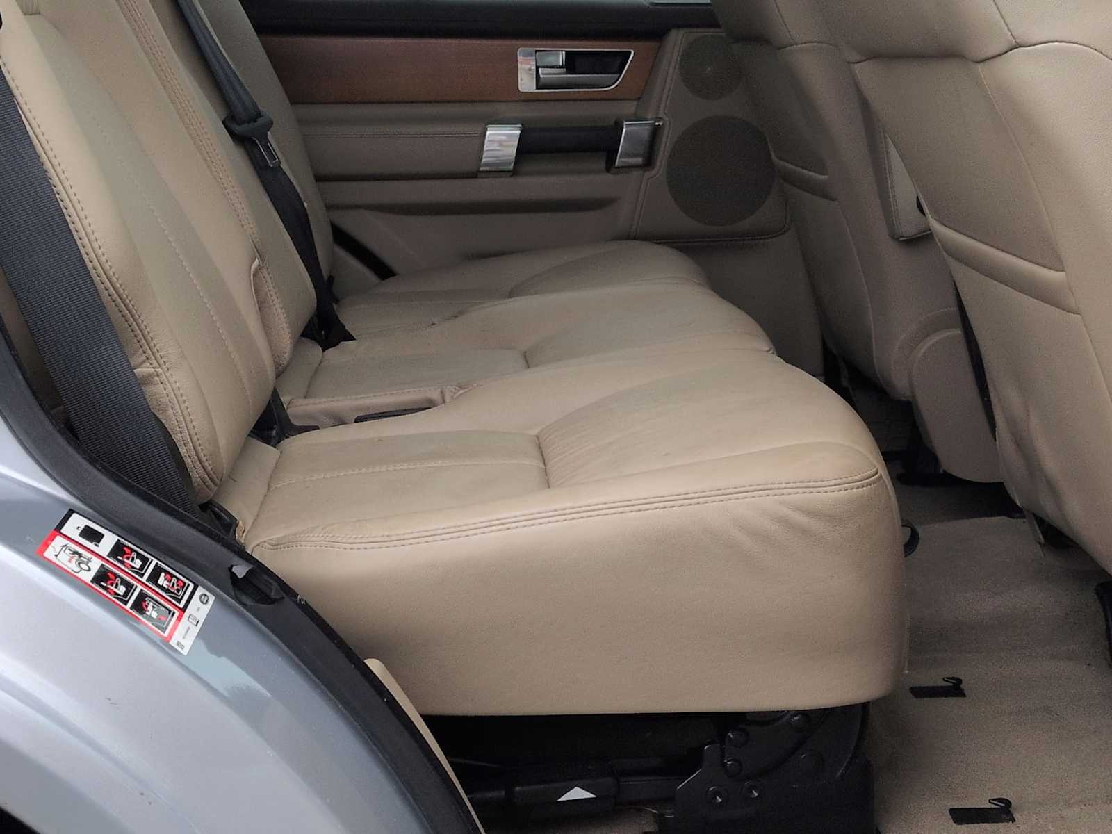 Thumbnail: 2014 Land Rover LR4 - 22
