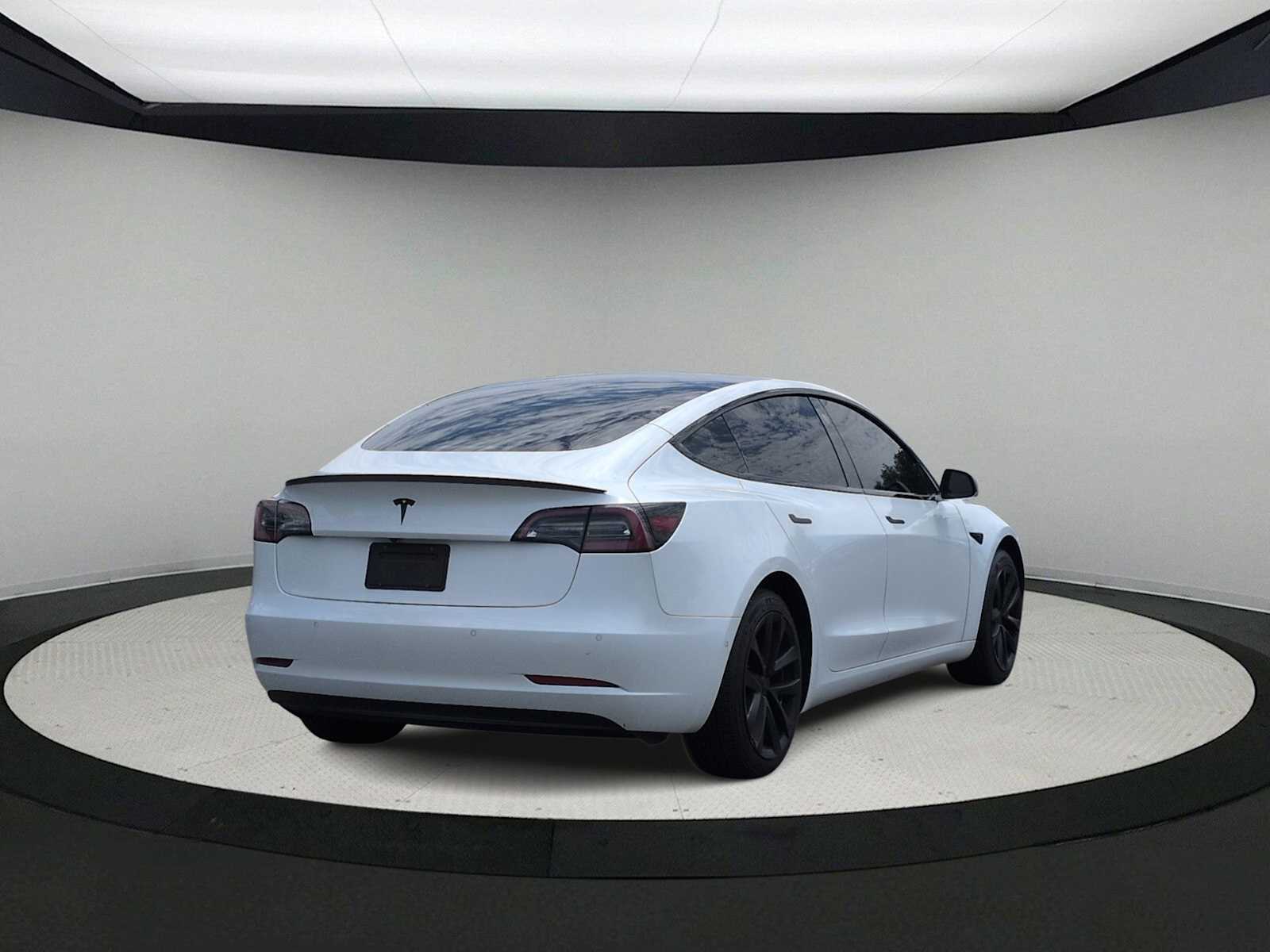 Thumbnail: 2019 Tesla Model 3 - 8
