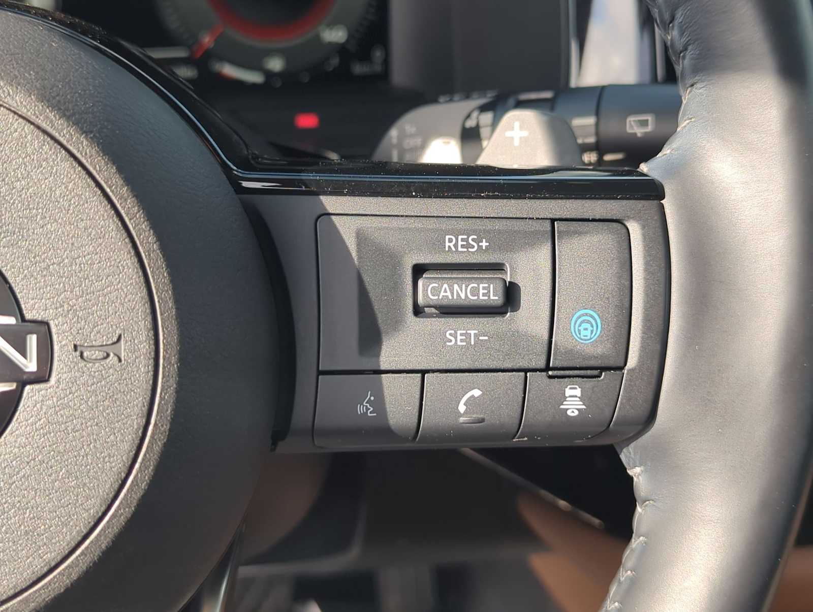 Thumbnail: 2023 Nissan Pathfinder - 26