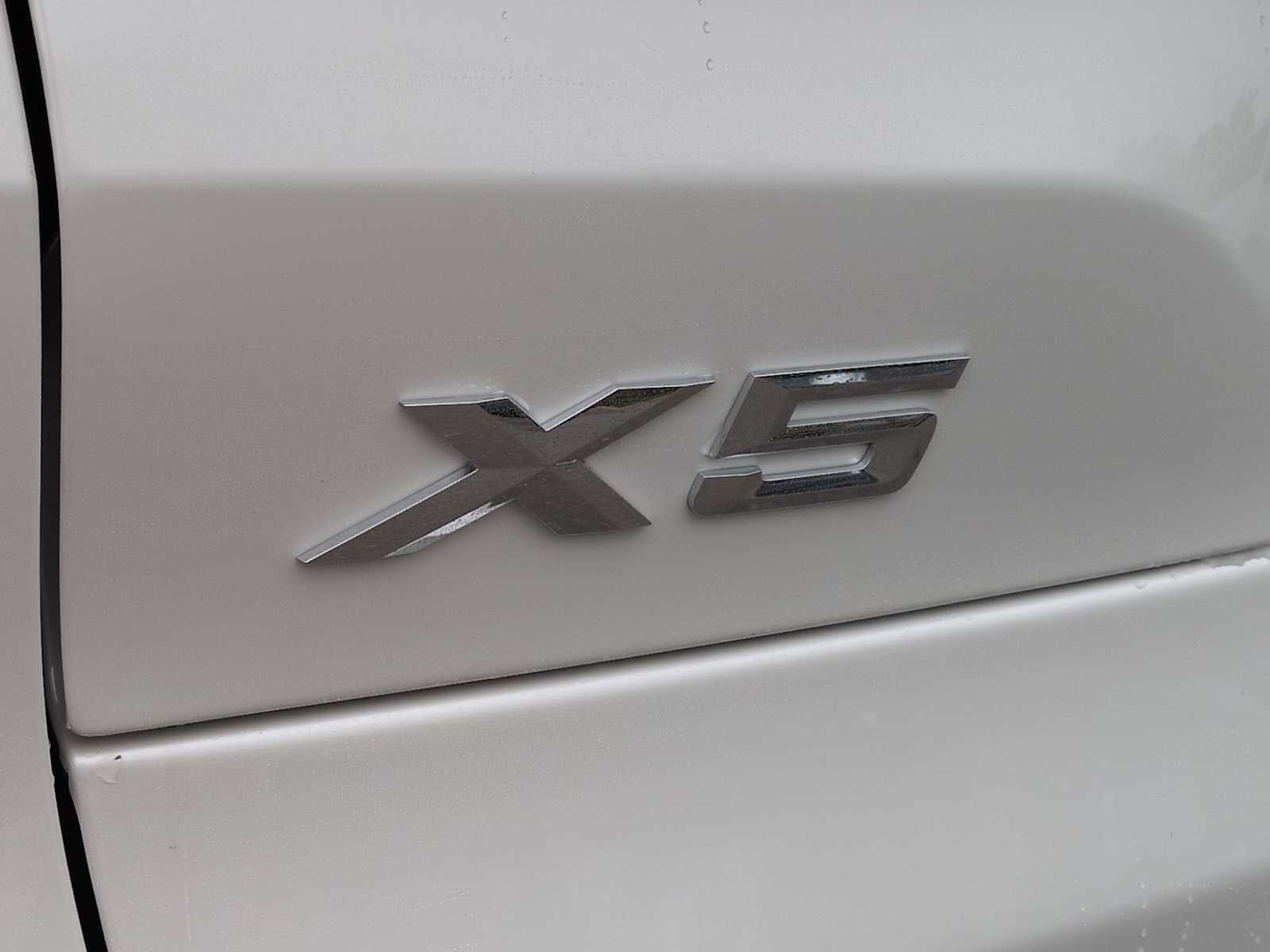 Thumbnail: 2026 BMW X5 - 13