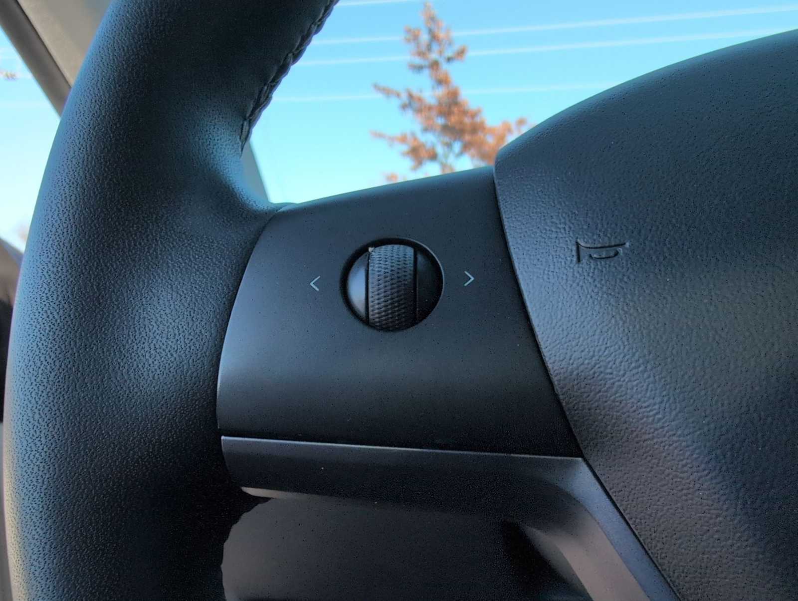 Thumbnail: 2019 Tesla Model 3 - 24