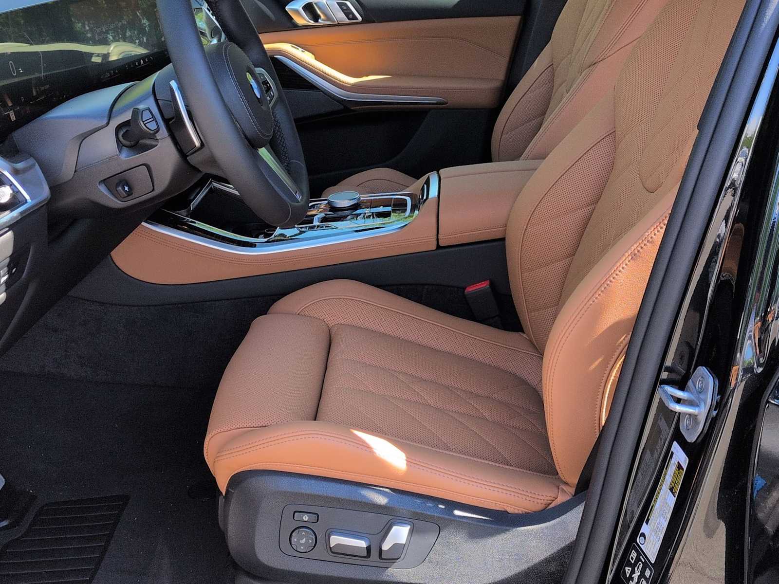 Thumbnail: 2026 BMW X5 - 17