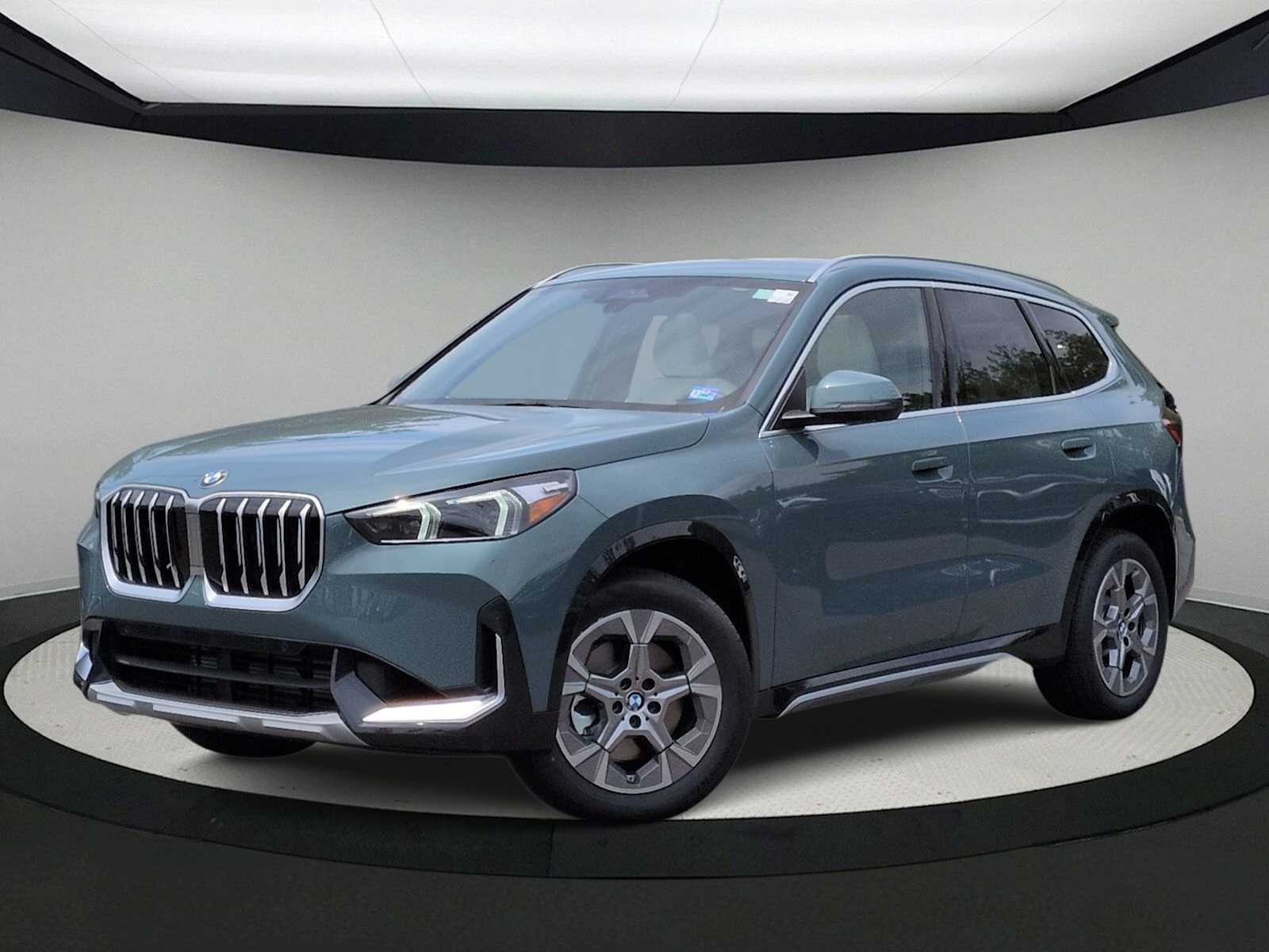 Thumbnail: 2026 BMW X1 - 1