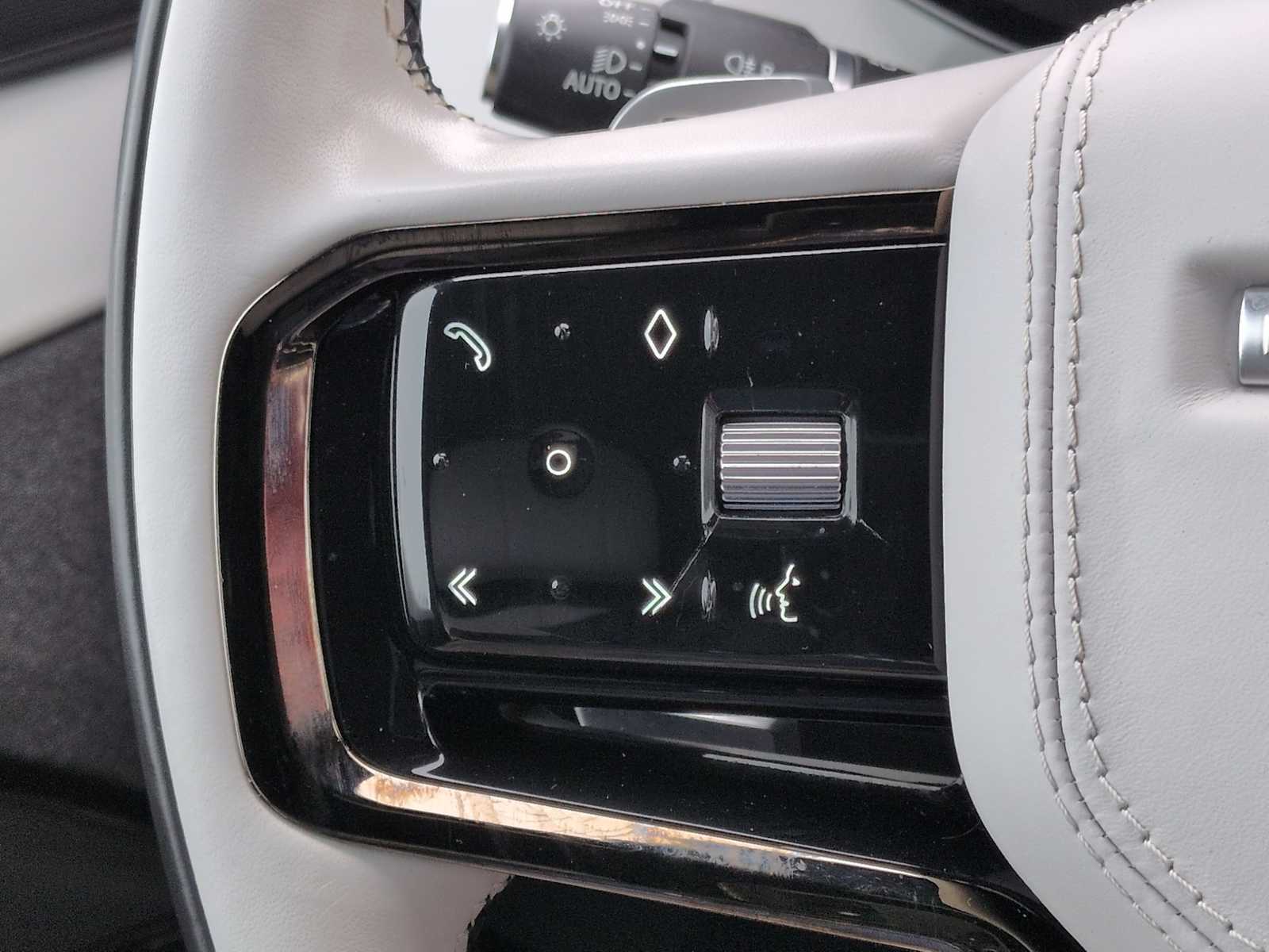 Thumbnail: 2023 Land Rover Range Rover Sport - 26