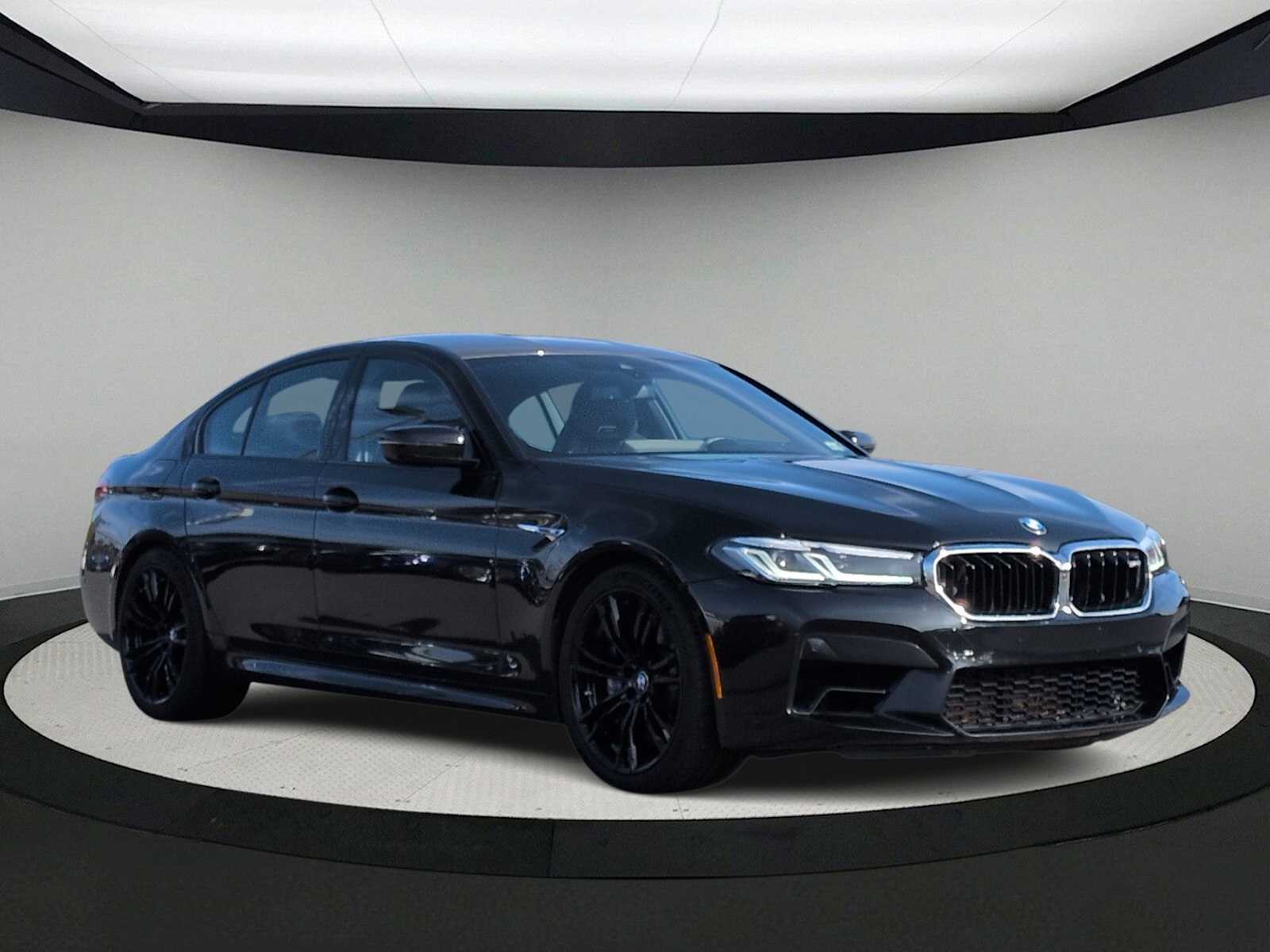 Thumbnail: 2023 BMW M5 - 2