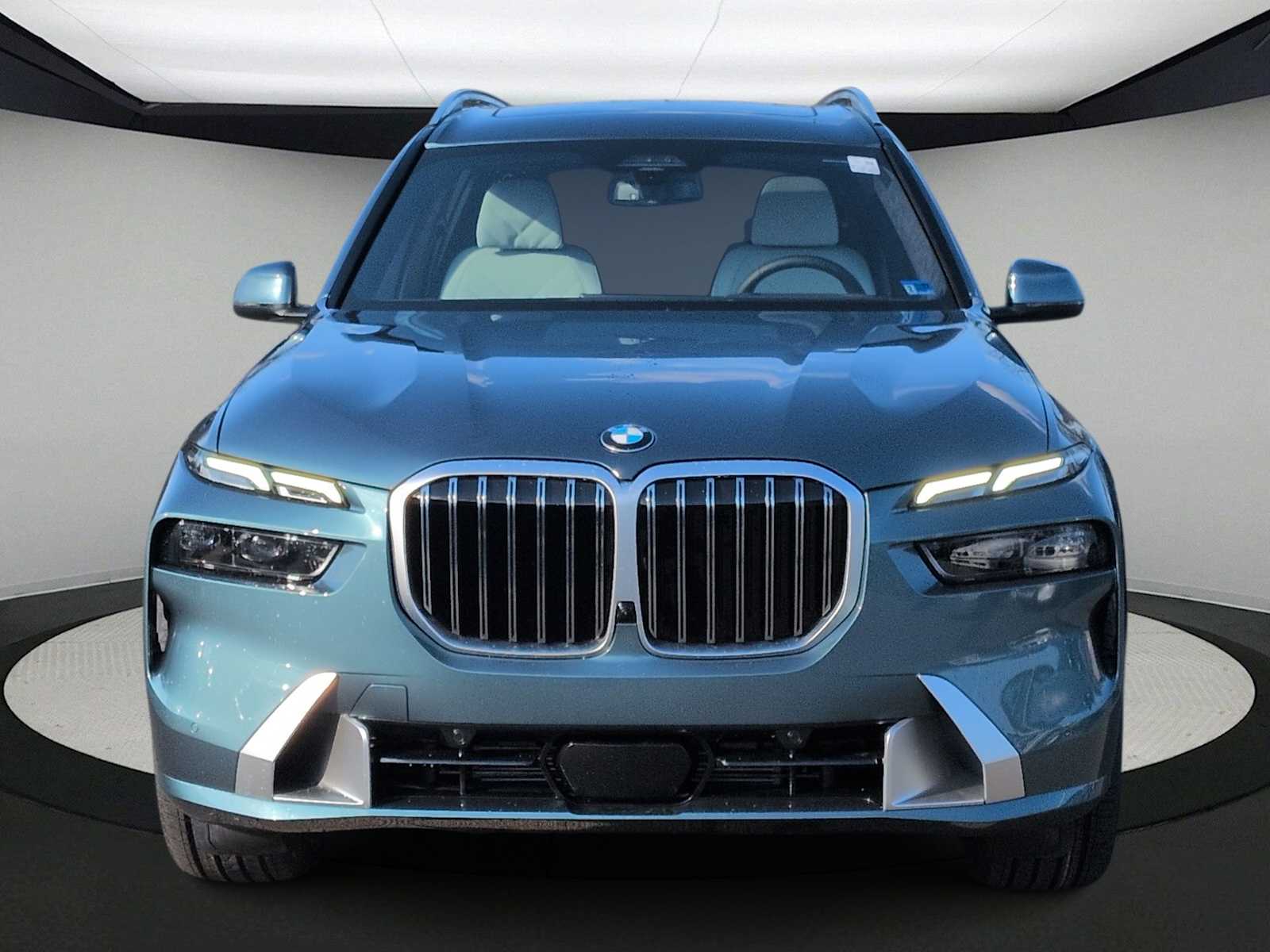 Thumbnail: 2026 BMW X7 - 3