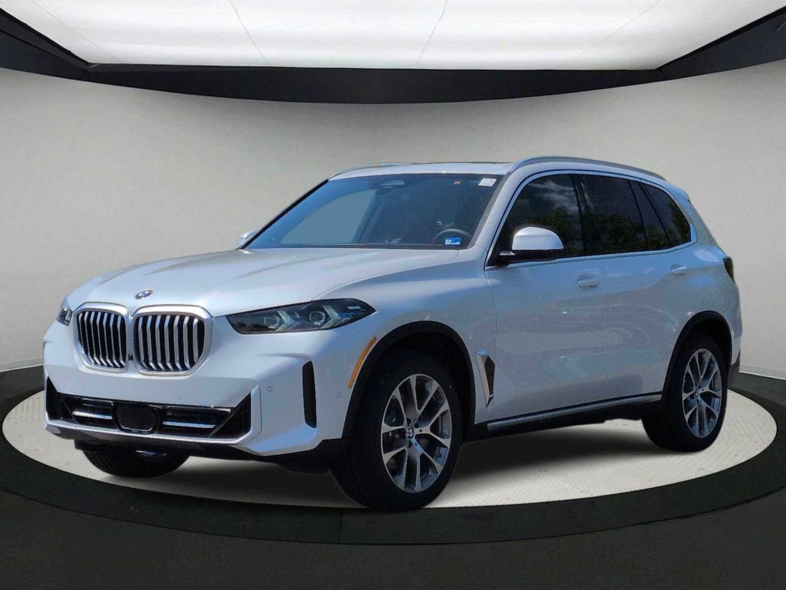Thumbnail: 2026 BMW X5 - 4