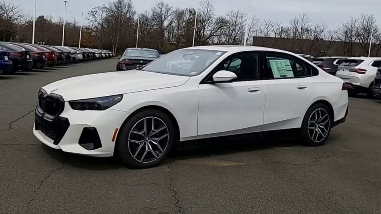 Thumbnail: 2025 BMW i5 - 4