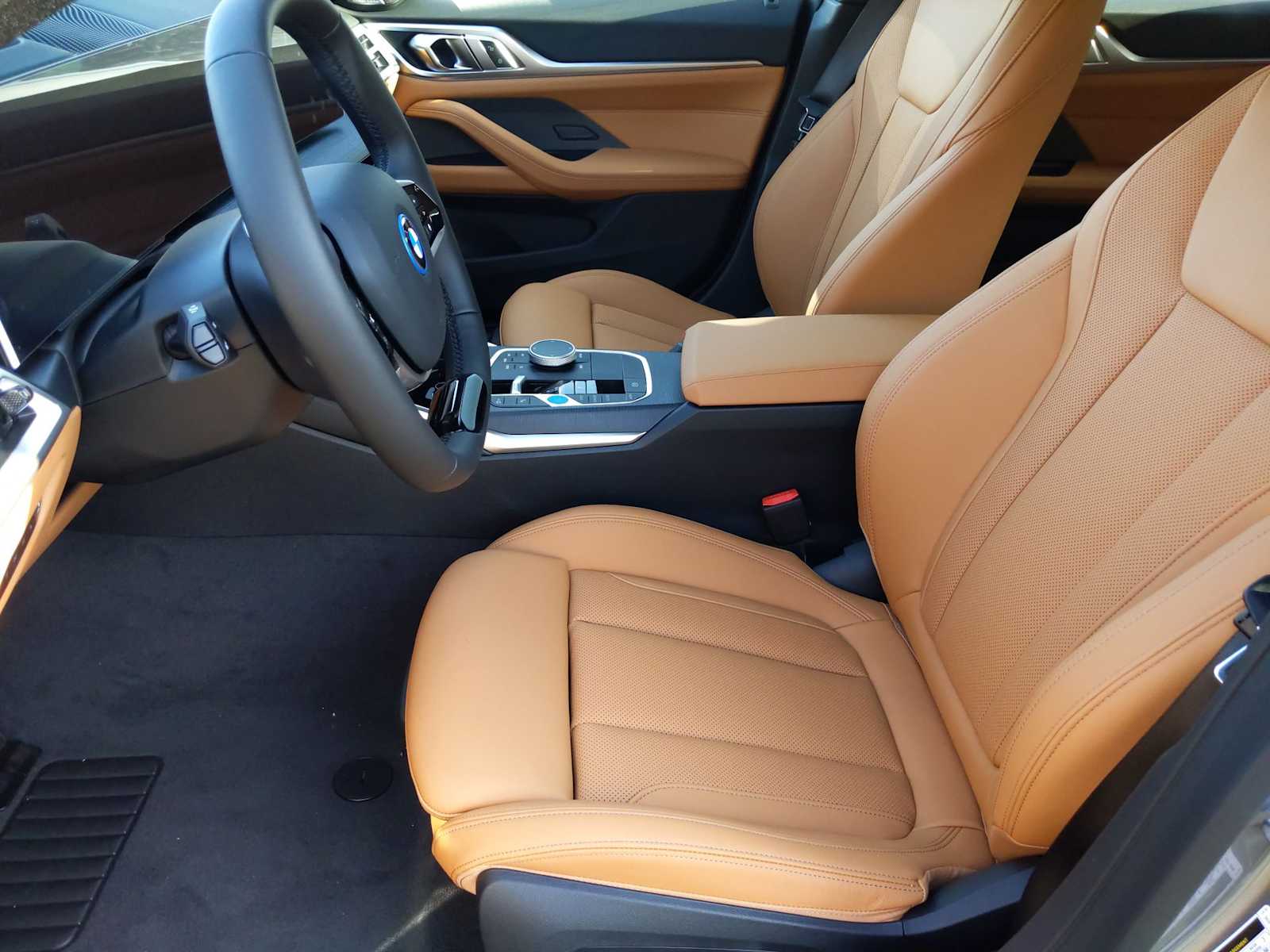 2025 BMW i4 eDrive40 8