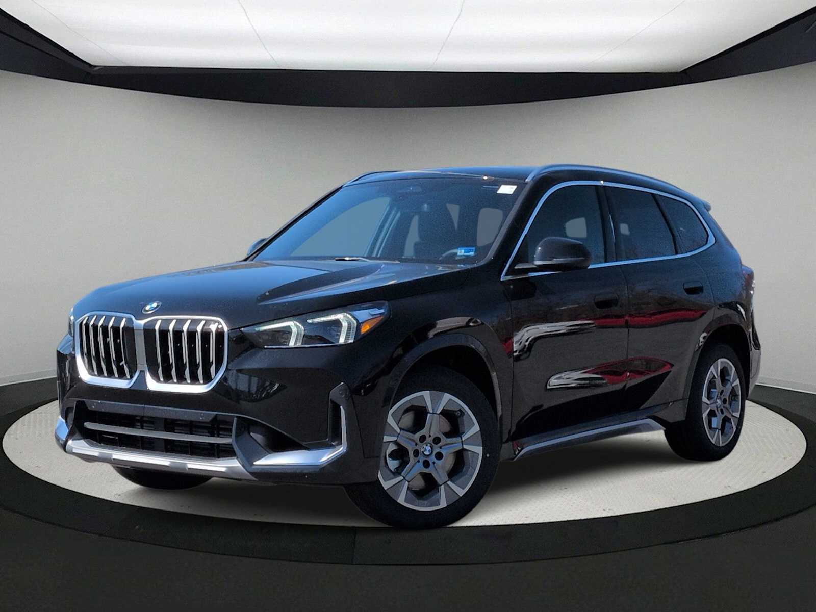 Thumbnail: 2026 BMW X1 - 1