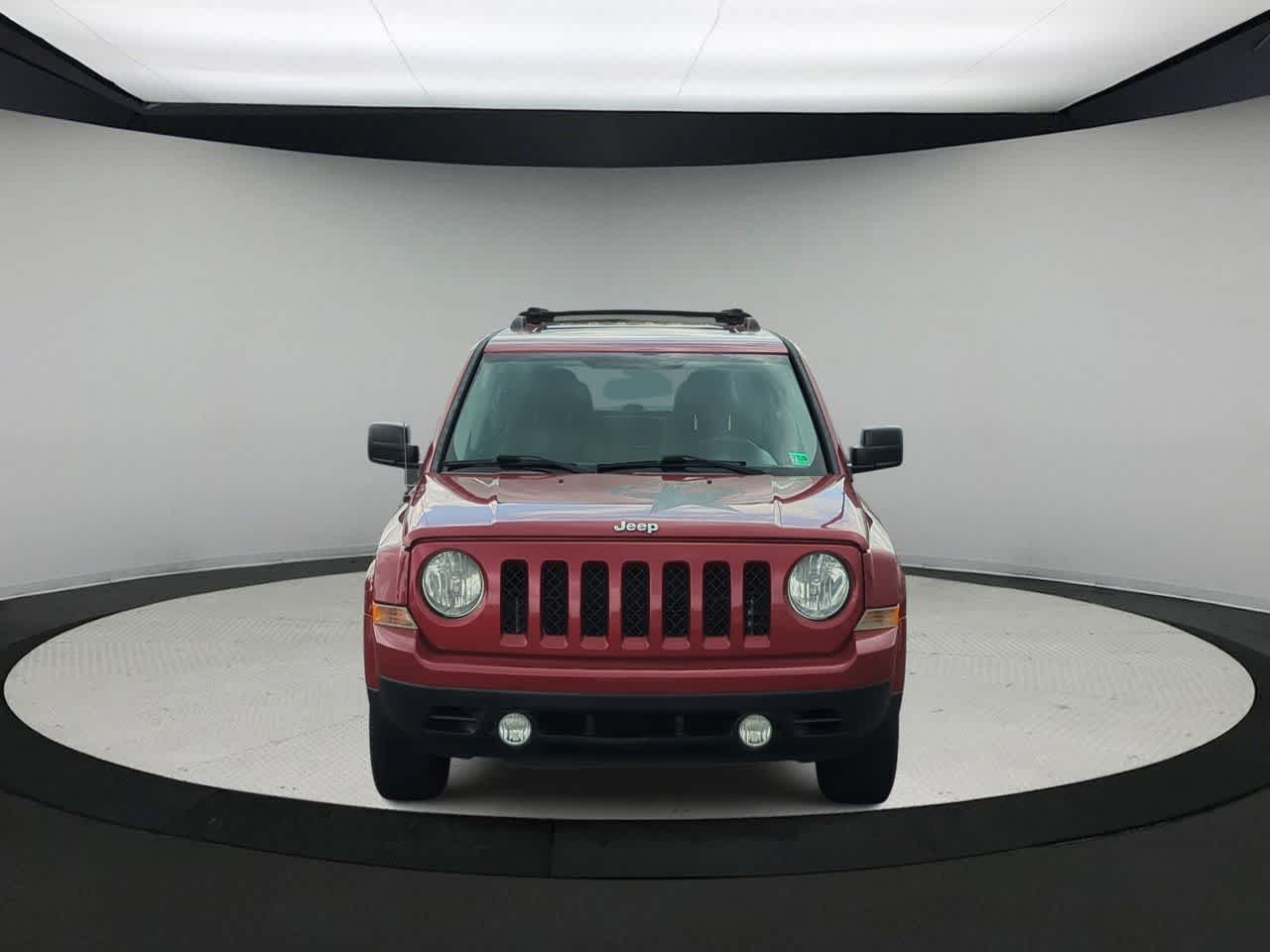 Thumbnail: 2014 Jeep Patriot - 3