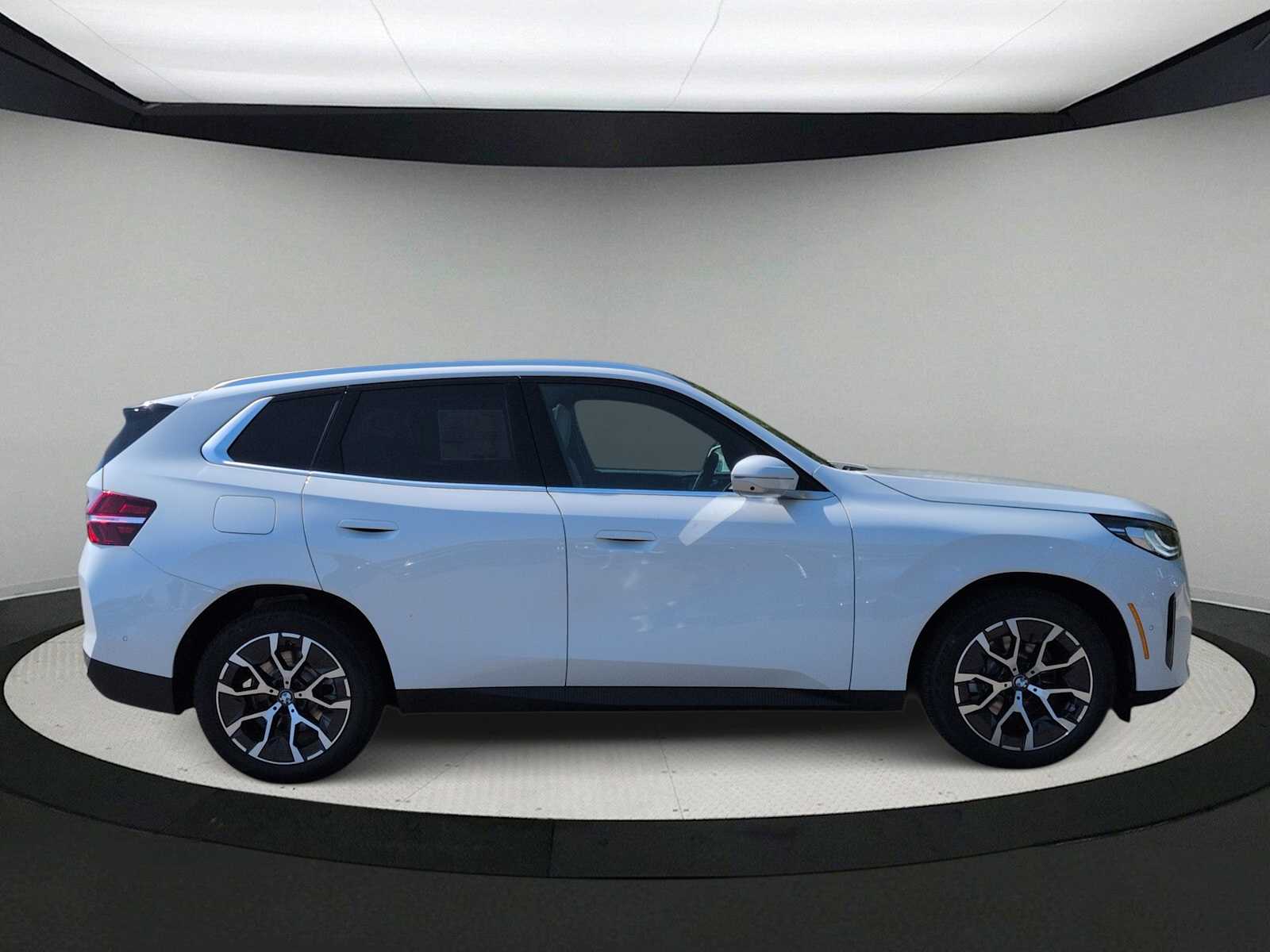 Thumbnail: 2026 BMW X3 - 9
