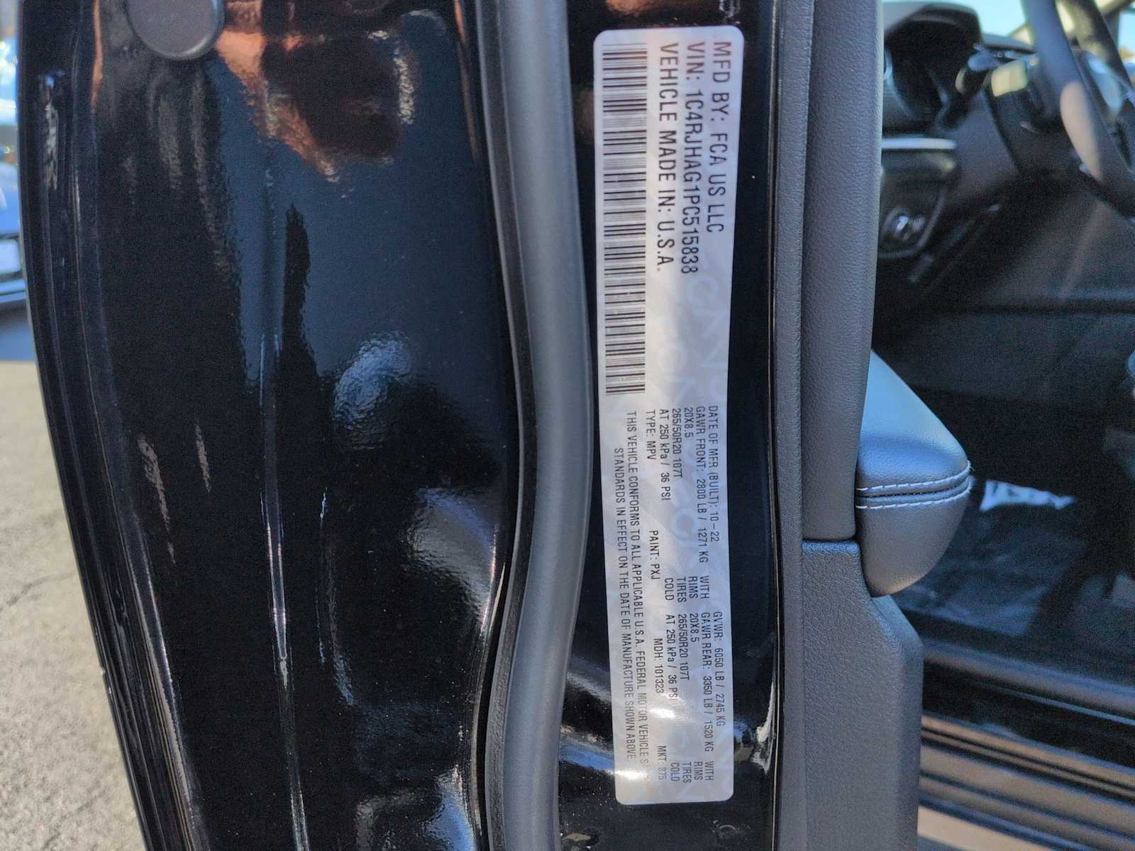 Thumbnail: 2023 Jeep Grand Cherokee - 35