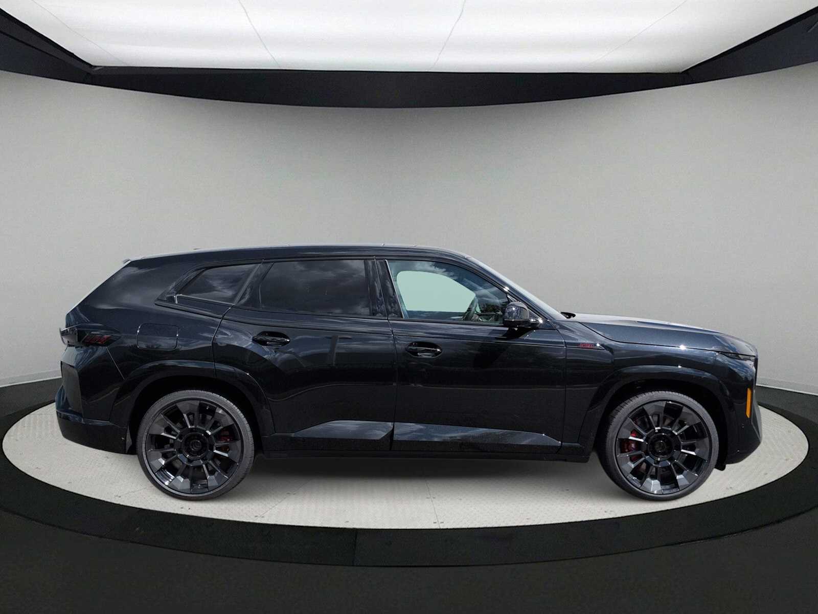 Thumbnail: 2026 BMW XM - 9