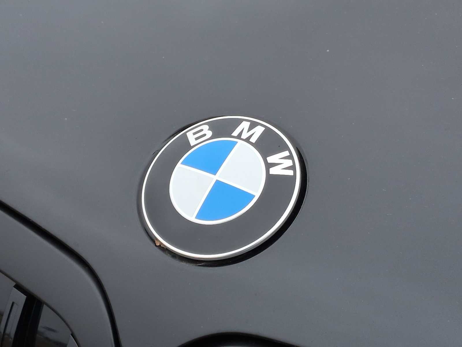 Thumbnail: 2026 BMW X7 - 12