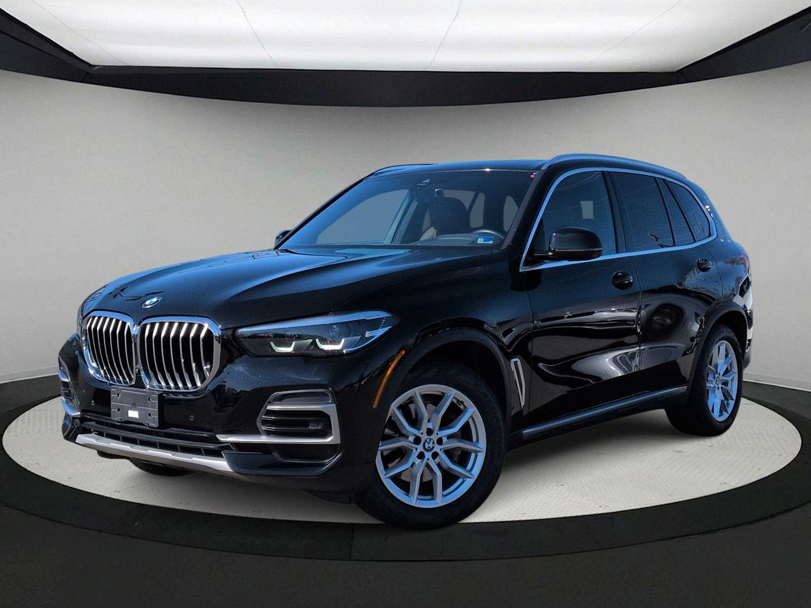 Thumbnail: 2023 BMW X5 - 1