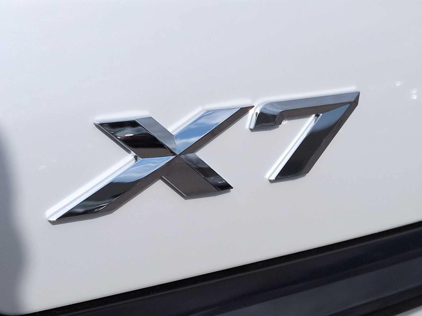 Thumbnail: 2026 BMW X7 - 13