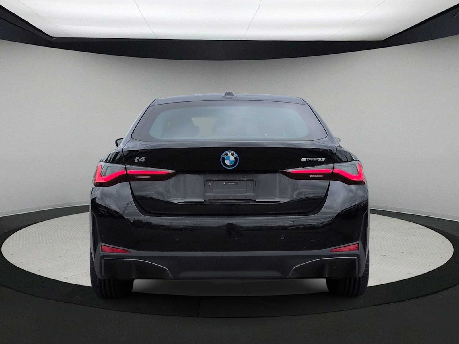 Thumbnail: 2023 BMW i4 - 7