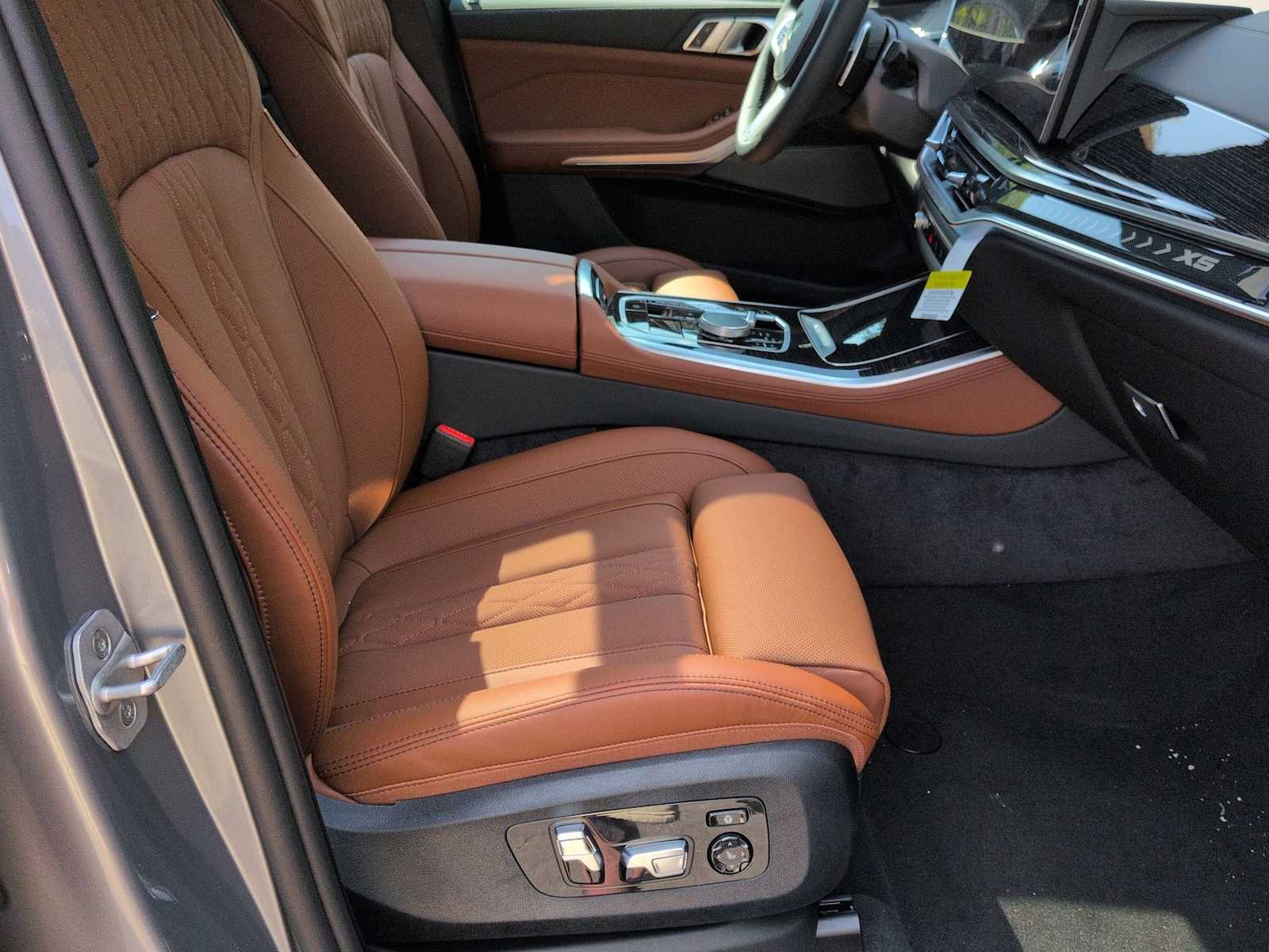 Thumbnail: 2026 BMW X5 - 24