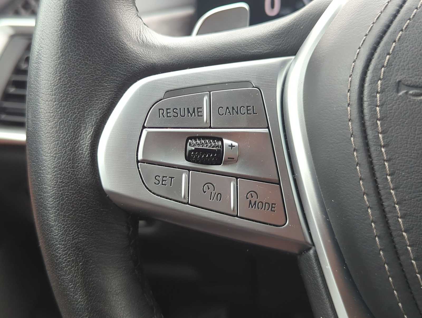 Thumbnail: 2023 BMW X7 - 24