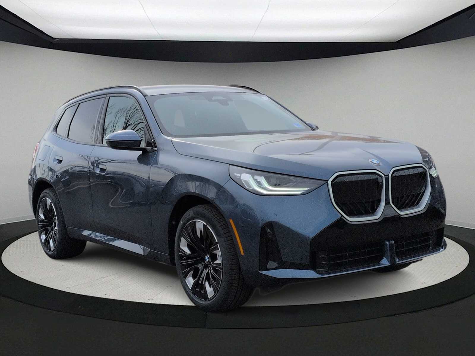 Thumbnail: 2026 BMW X3 - 2