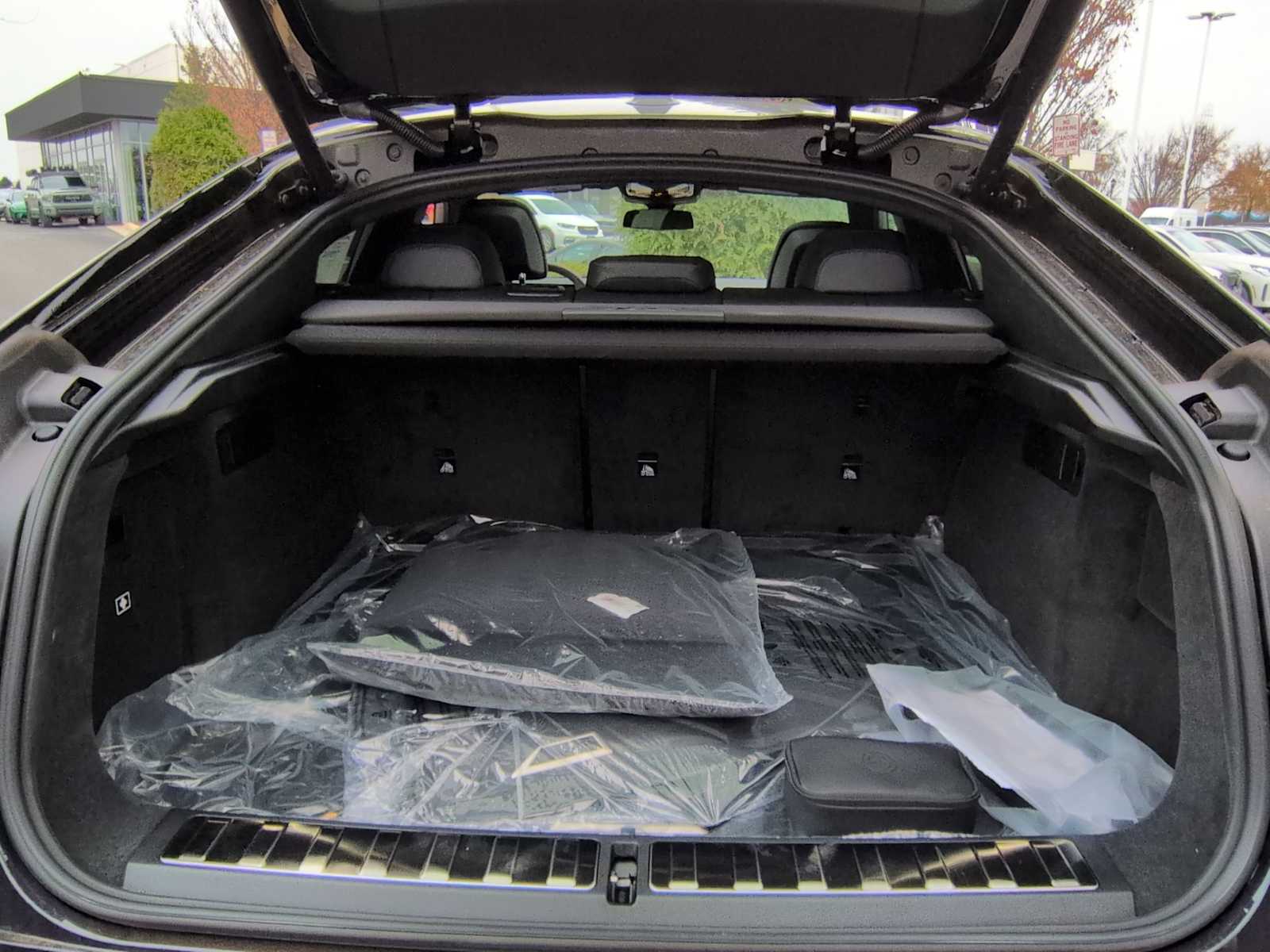 Thumbnail: 2026 BMW X6 - 37