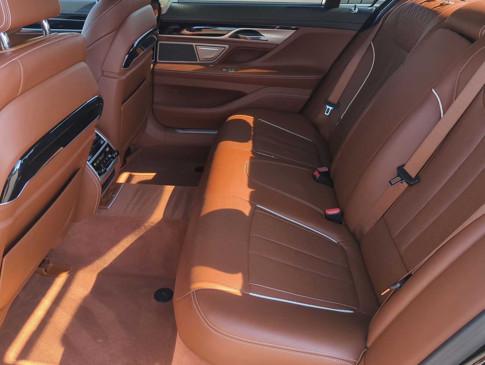 Thumbnail: 2018 BMW 7 Series - 21