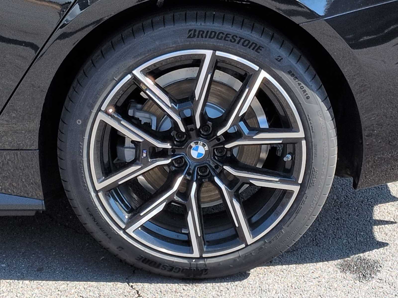 Thumbnail: 2026 BMW i4 - 14