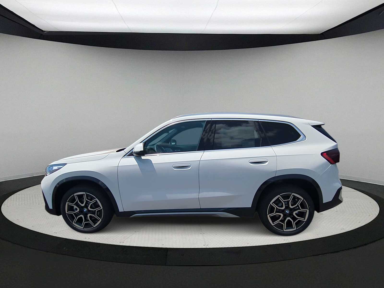 Thumbnail: 2025 BMW X1 - 5