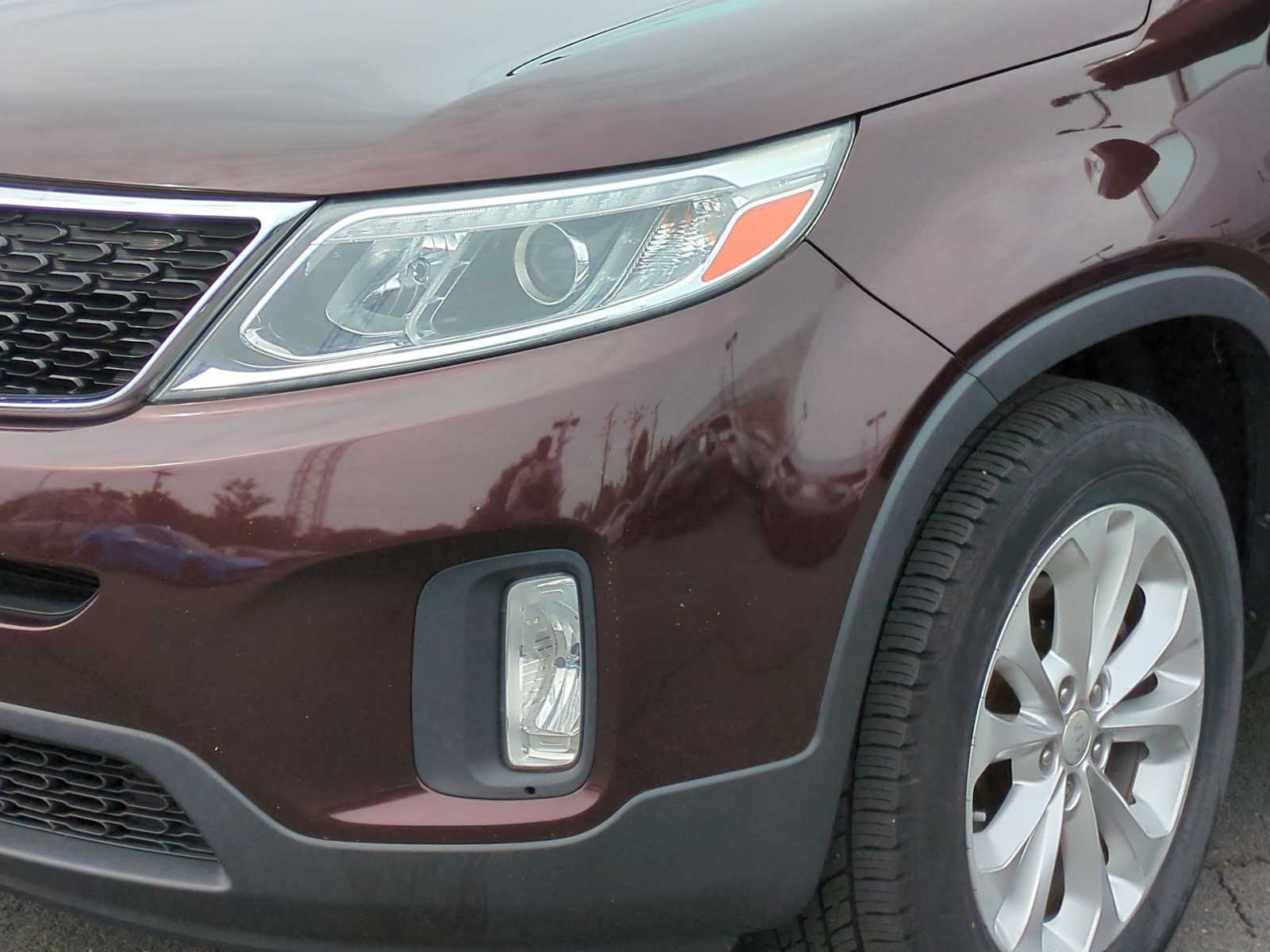 Thumbnail: 2015 Kia Sorento - 11