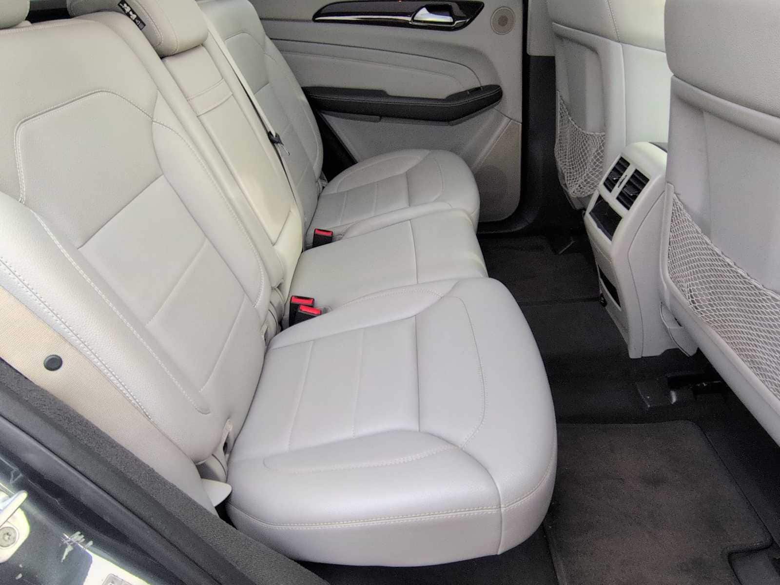 Thumbnail: 2012 Mercedes-Benz M-Class - 21