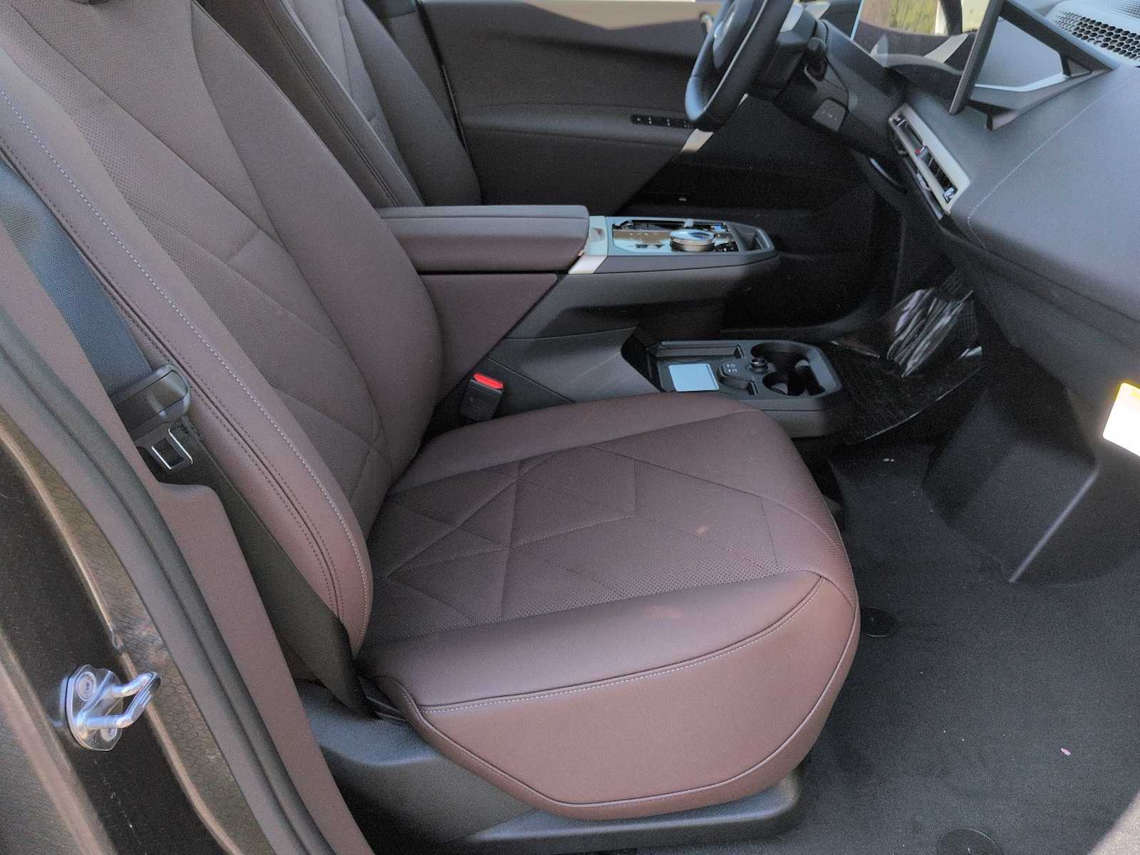 Thumbnail: 2026 BMW iX - 23