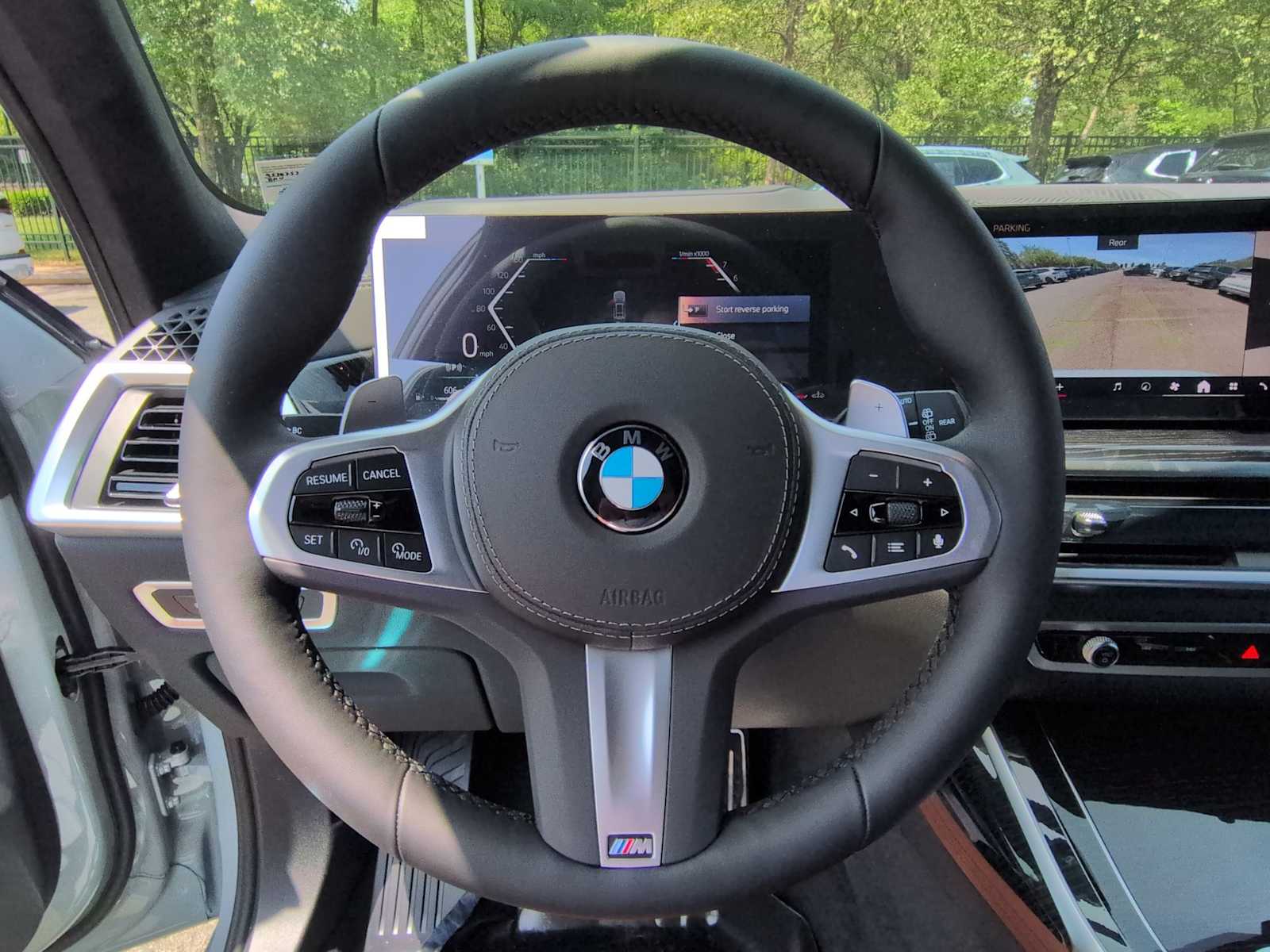 Thumbnail: 2027 BMW X7 - 25