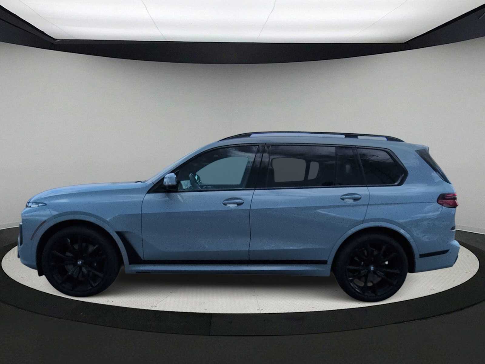 Thumbnail: 2025 BMW X7 - 5