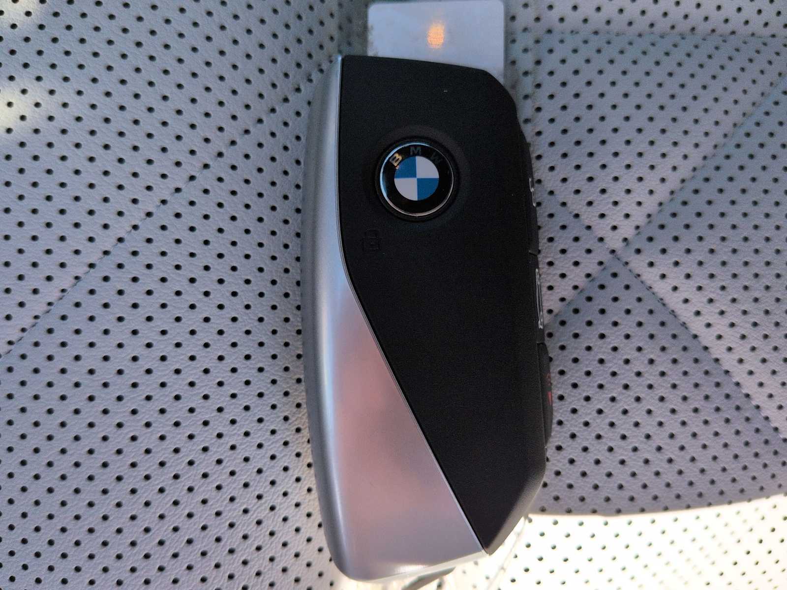 Thumbnail: 2027 BMW X6 - 37