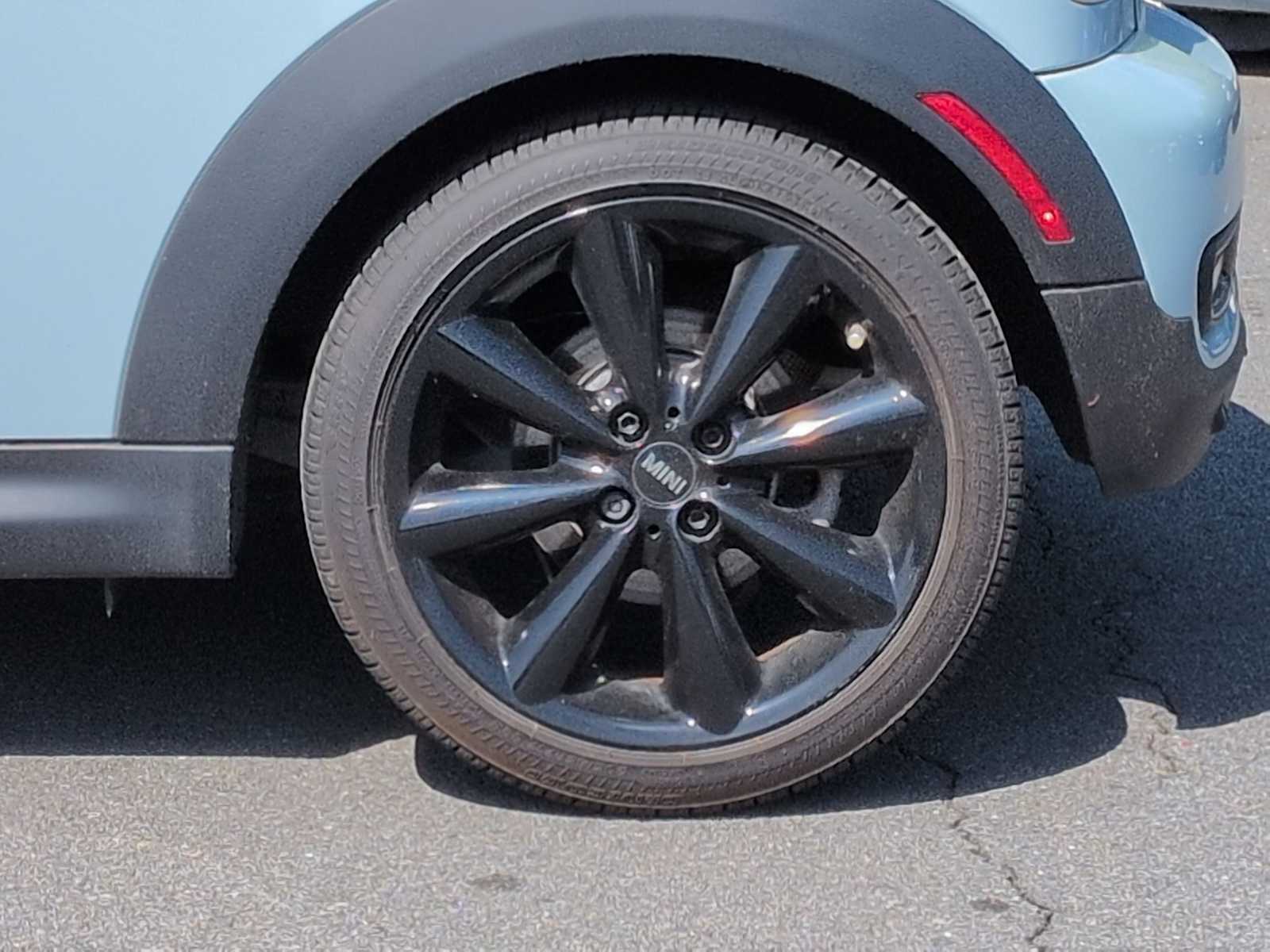 Thumbnail: 2013 MINI Cooper Hardtop - 14