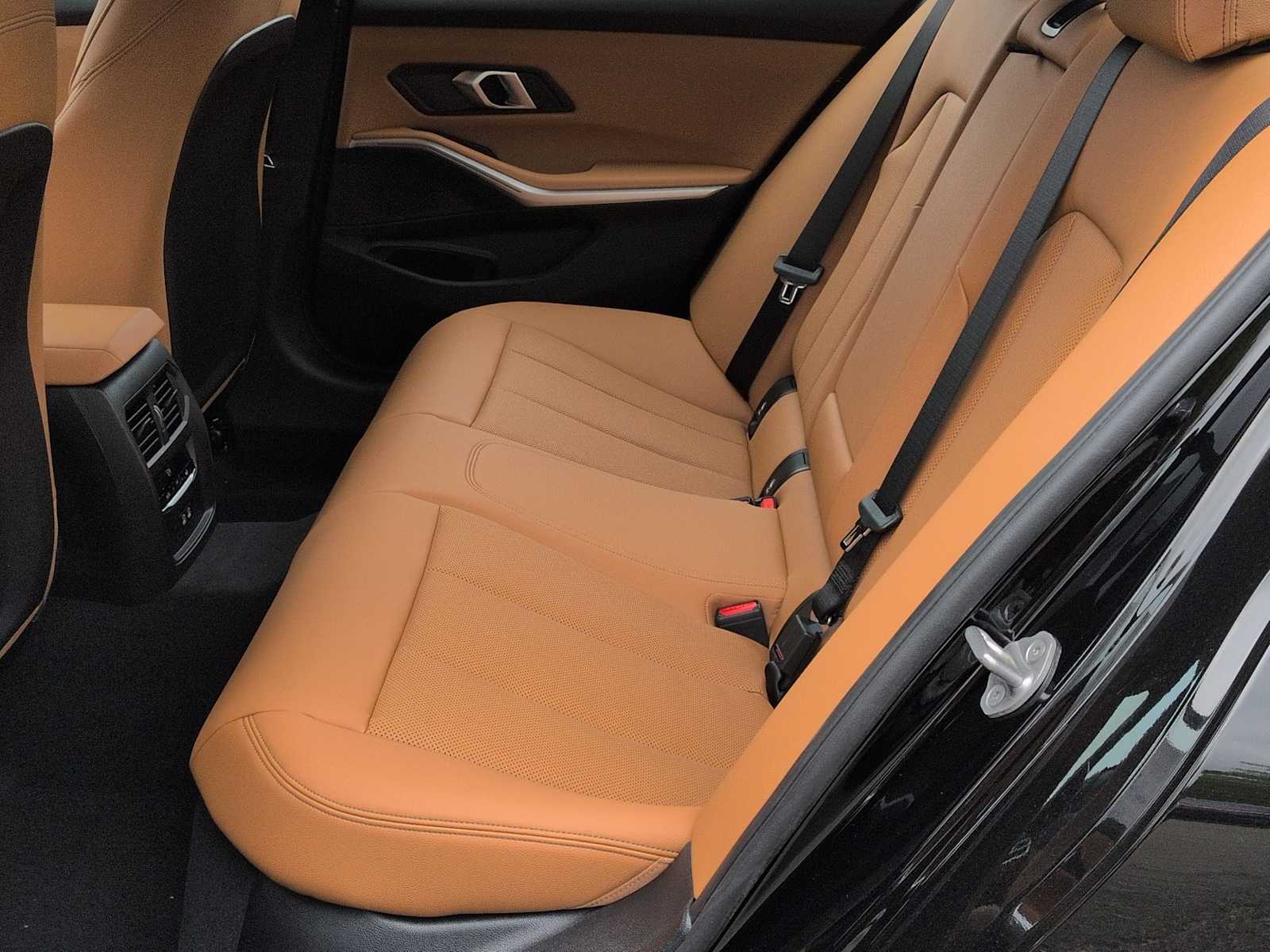 Thumbnail: 2026 BMW 3 Series - 21