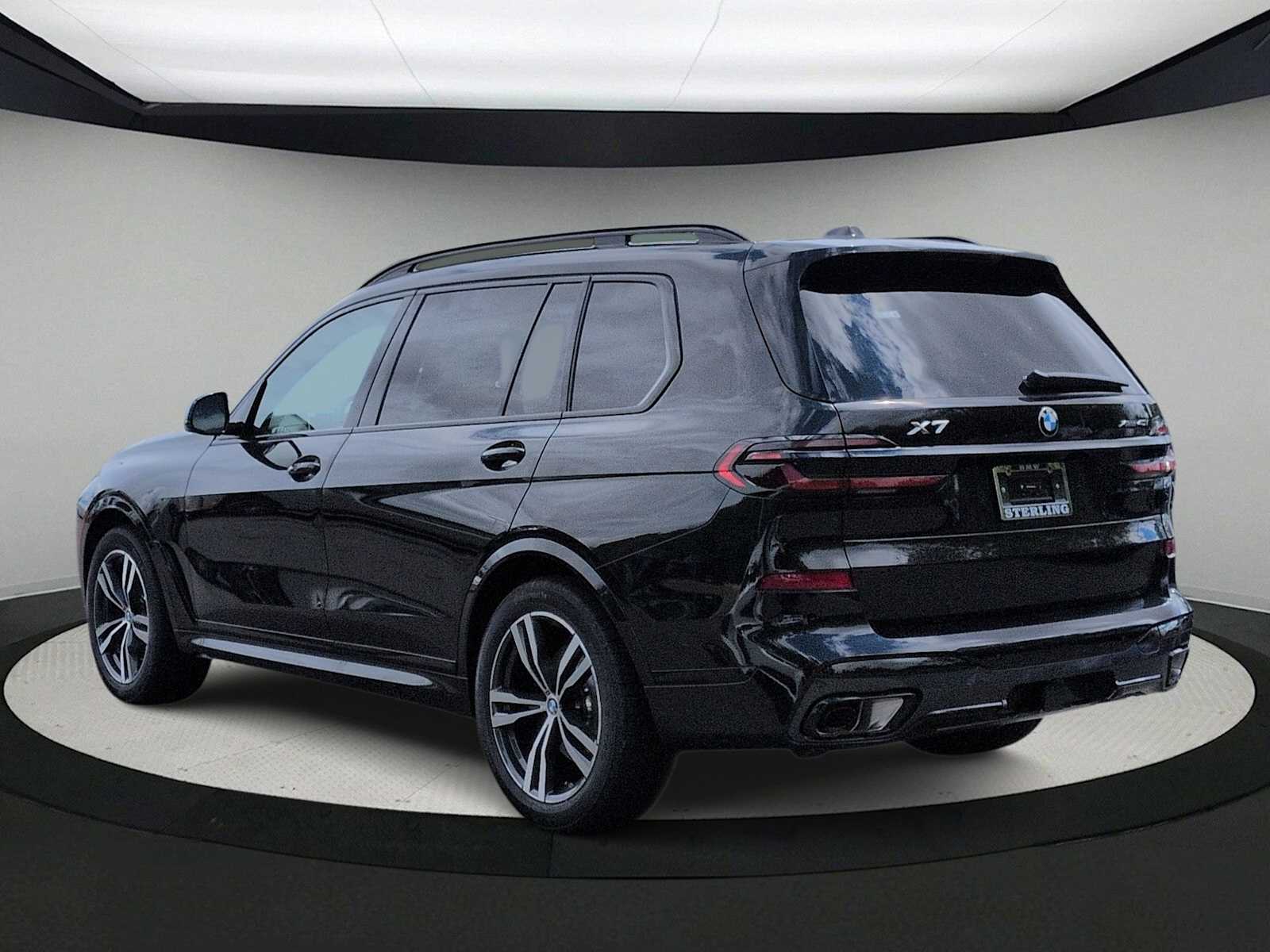 Thumbnail: 2027 BMW X7 - 6