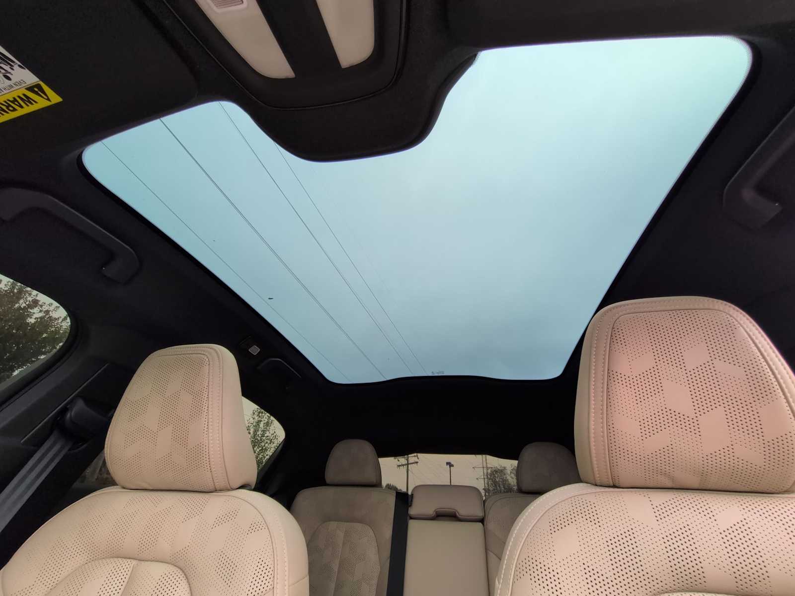 Thumbnail: 2022 Polestar 2 - 20