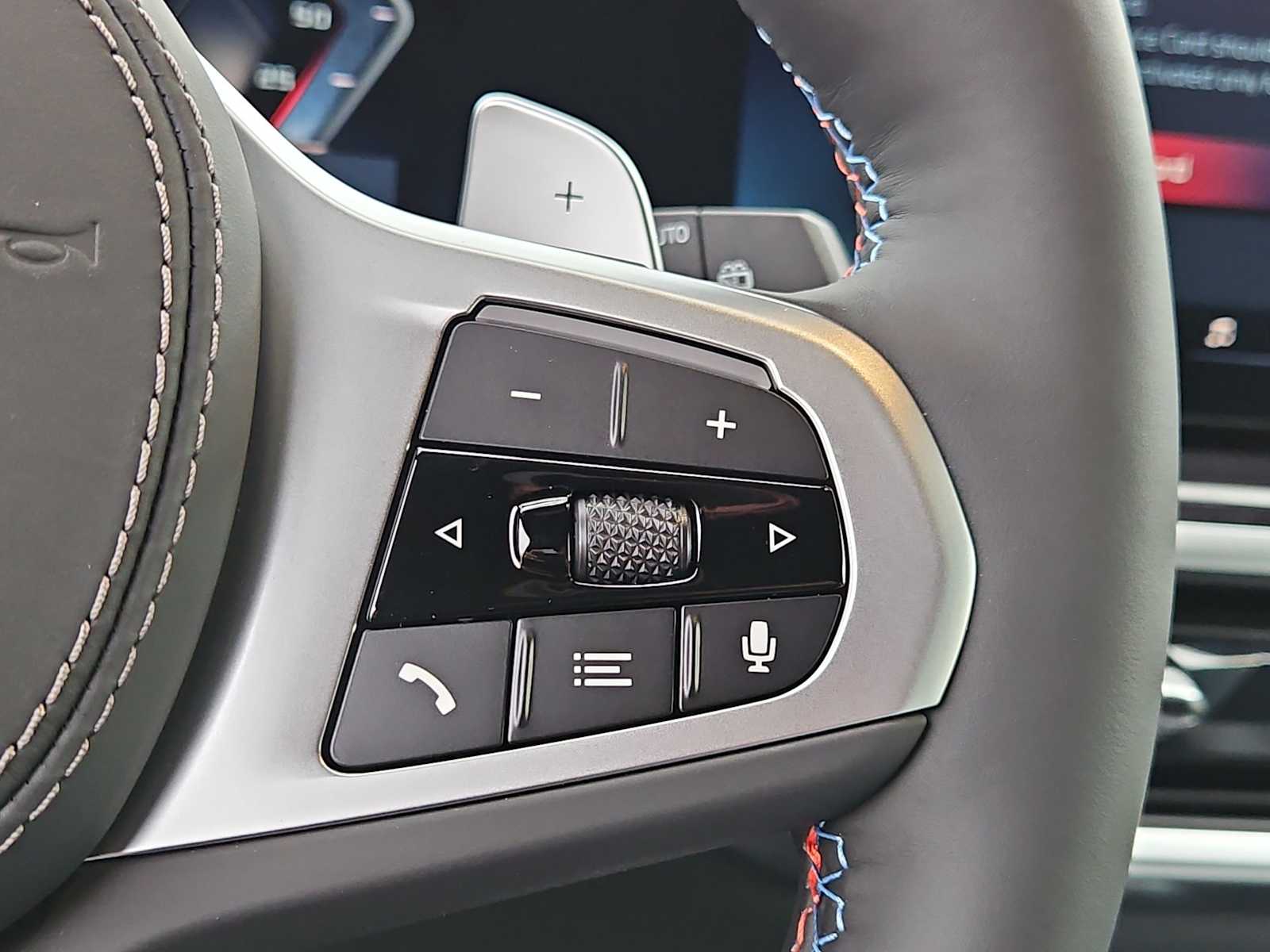 Thumbnail: 2026 BMW X5 - 23