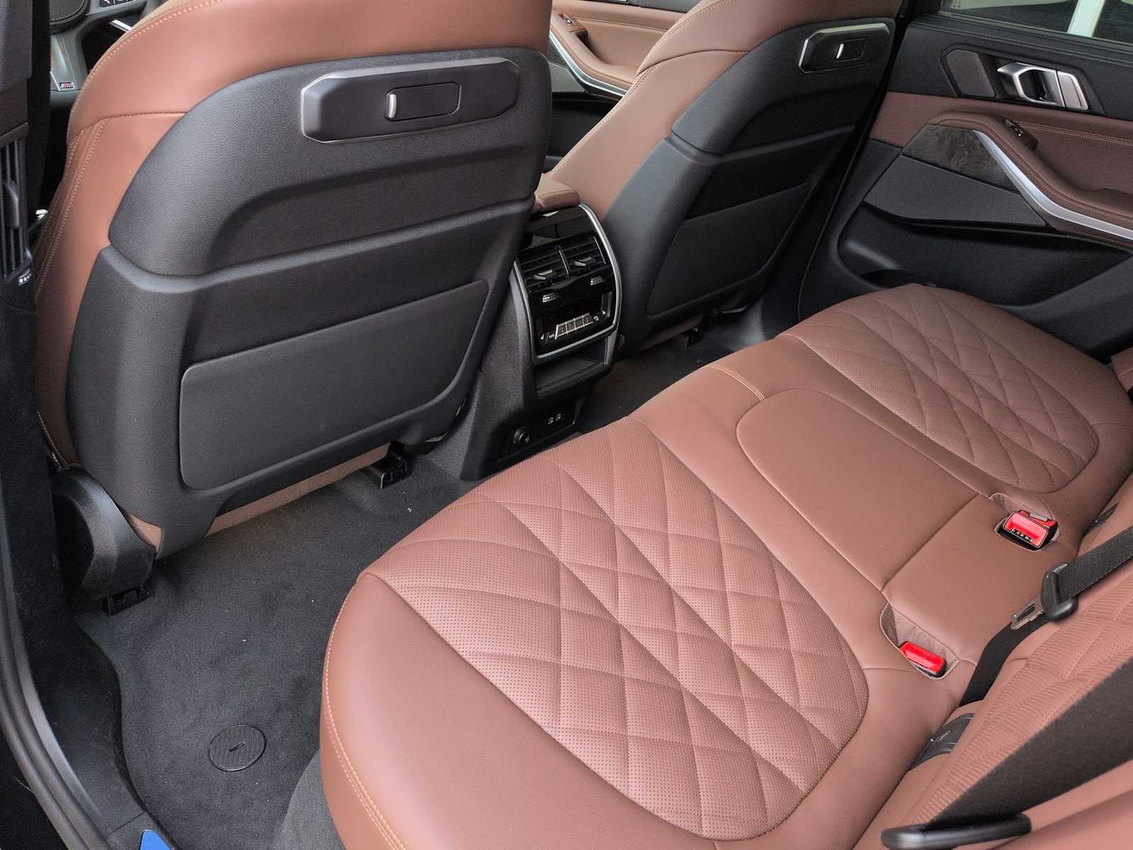 Thumbnail: 2026 BMW X5 - 19