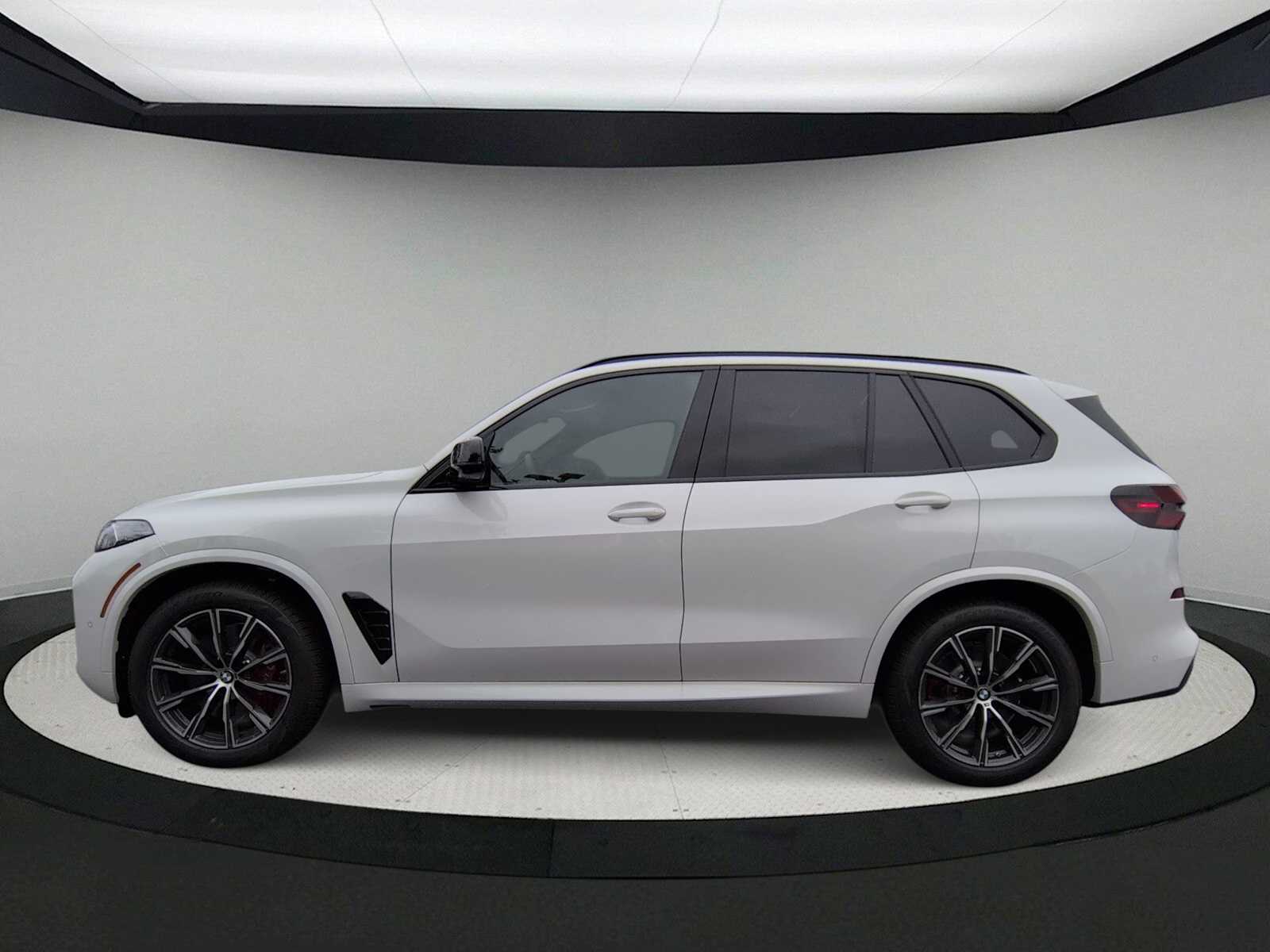 Thumbnail: 2026 BMW X5 - 5
