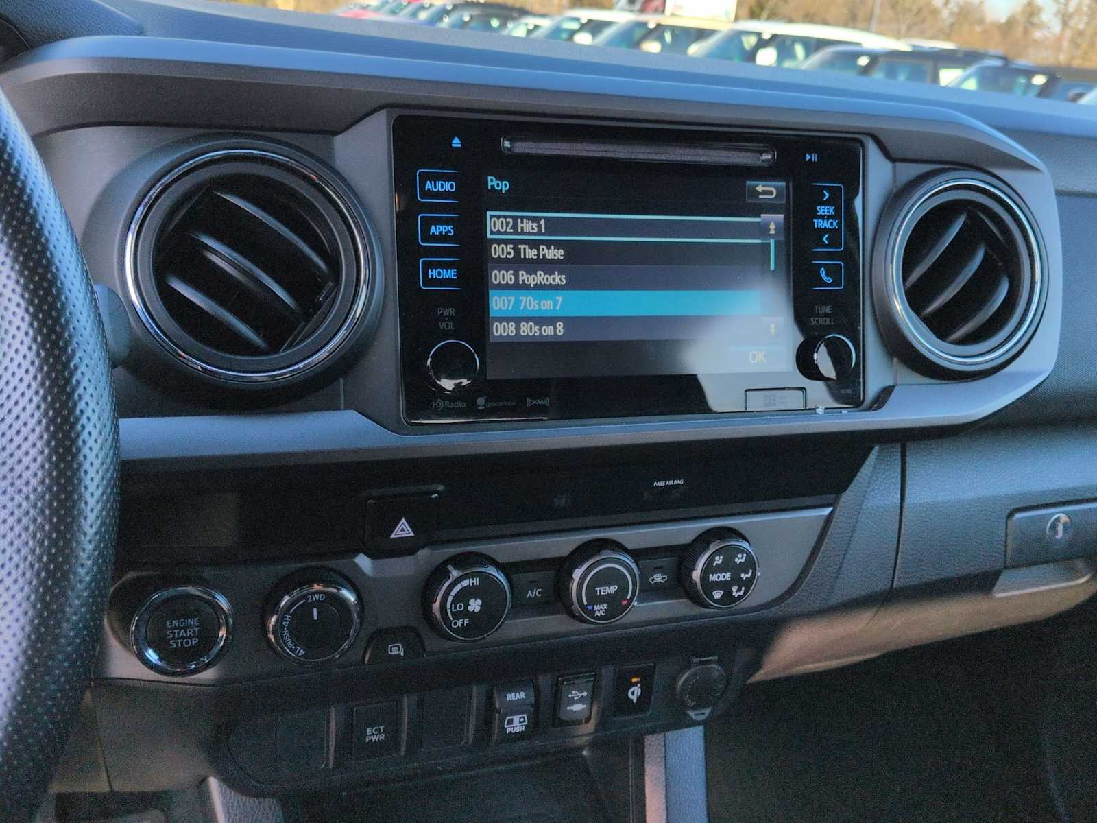 Thumbnail: 2019 Toyota Tacoma - 27