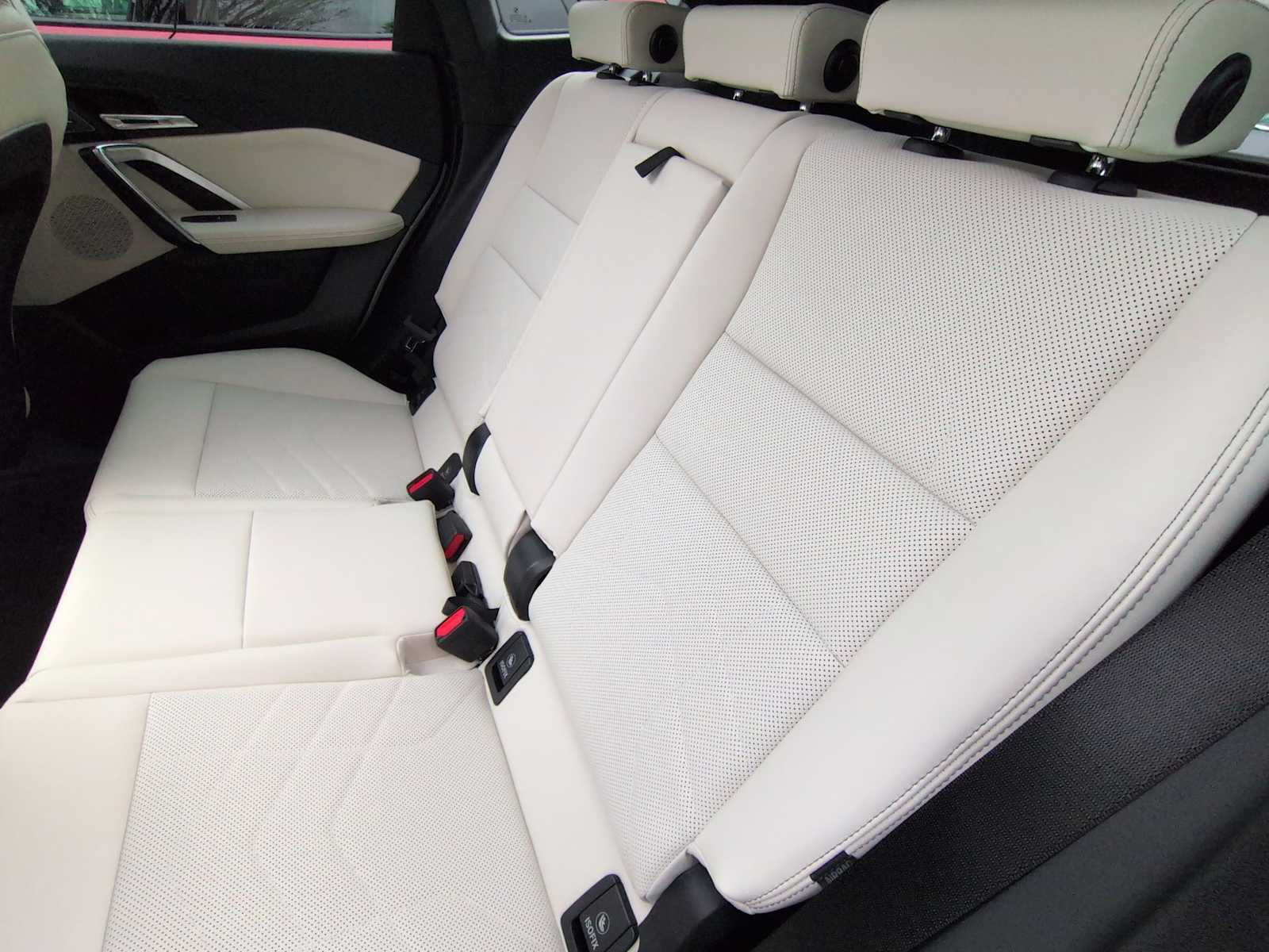 Thumbnail: 2026 BMW X1 - 21