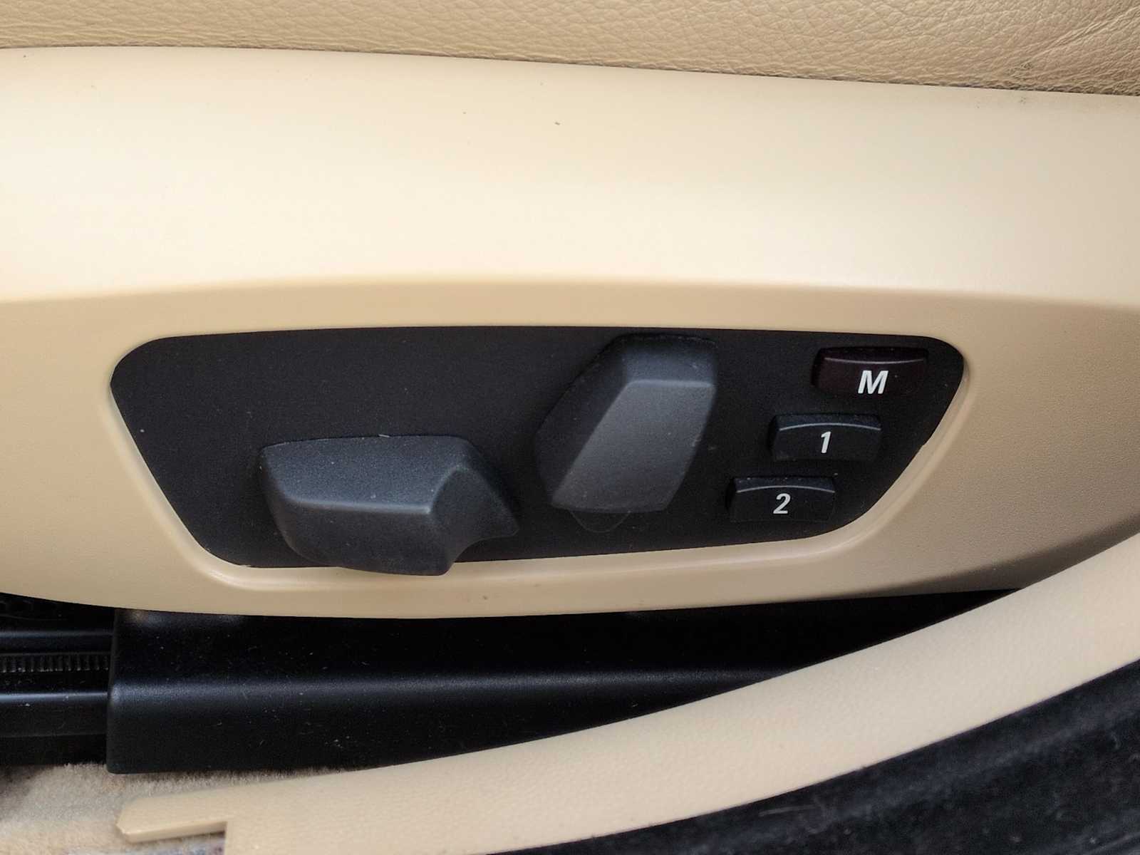 Thumbnail: 2008 BMW 3 Series - 18