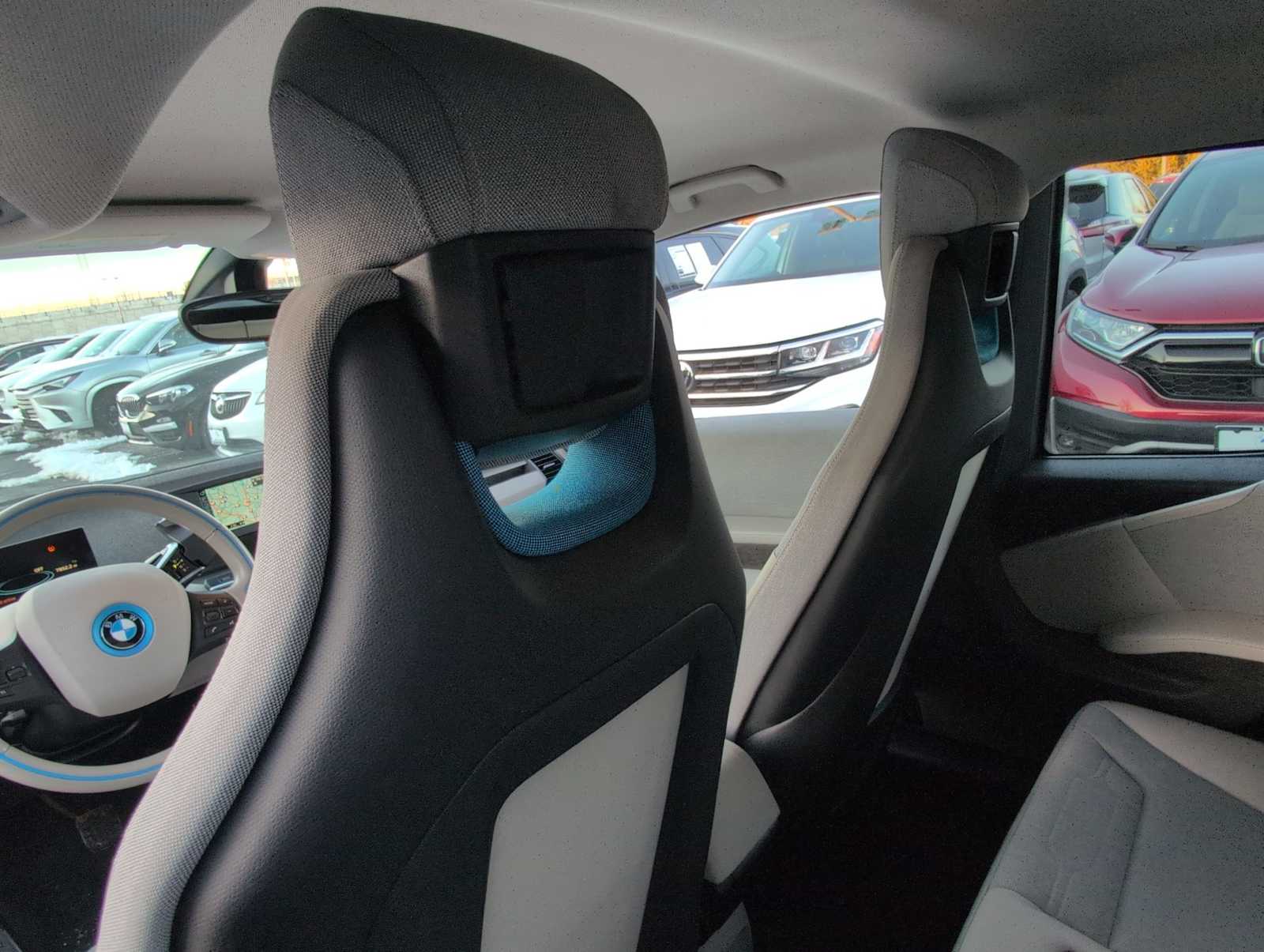 Thumbnail: 2015 BMW i3 - 17