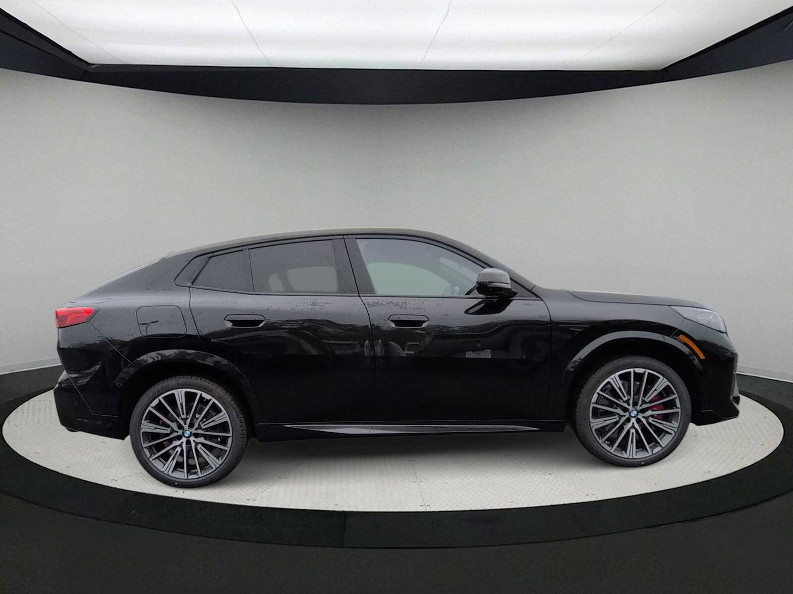 Thumbnail: 2026 BMW X2 - 9