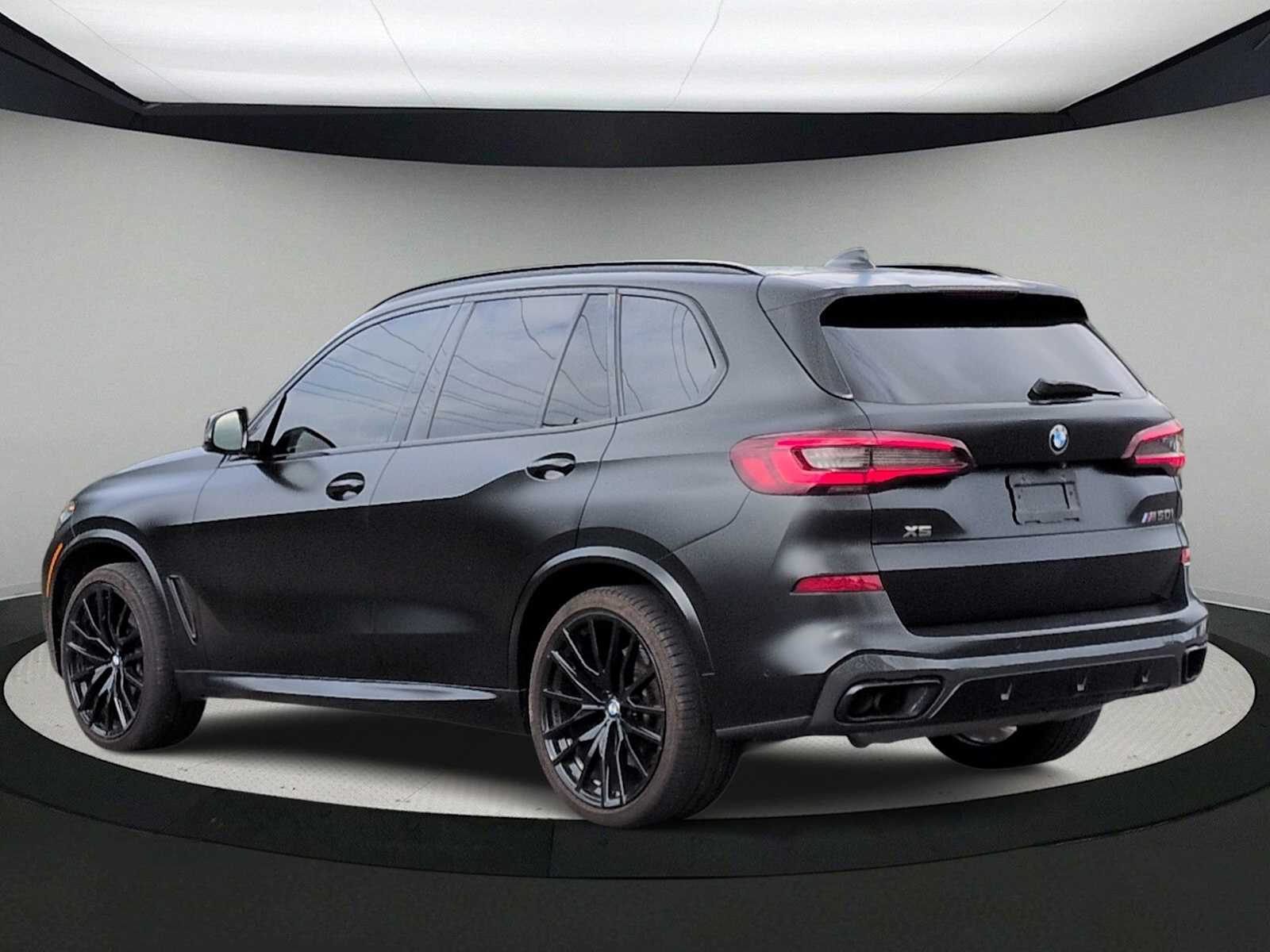 Thumbnail: 2021 BMW X5 - 6